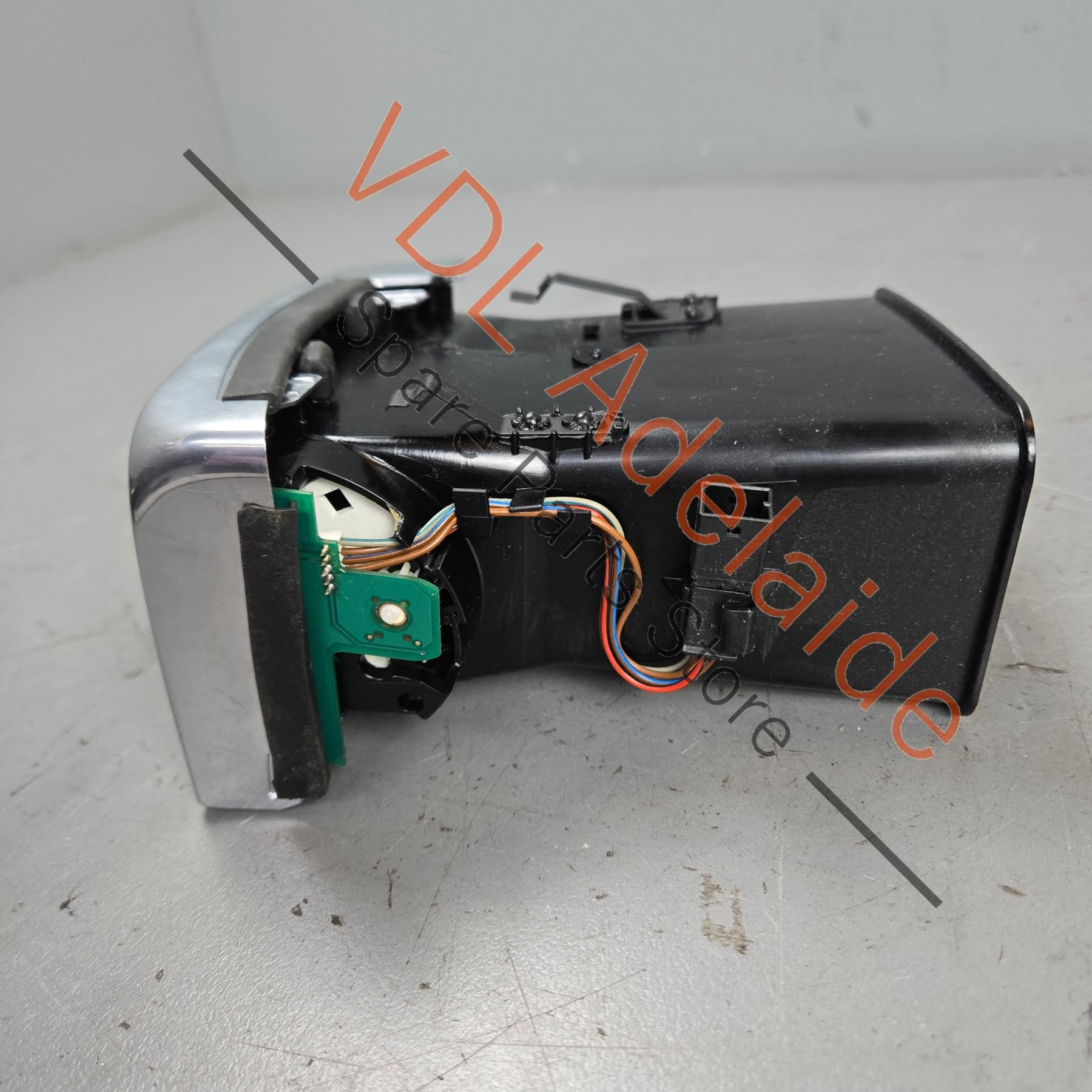 97055214102 97055214104DAP   Porsche Panamera 970 Centre Left Dashboard Air Vent 97055214104 DAP