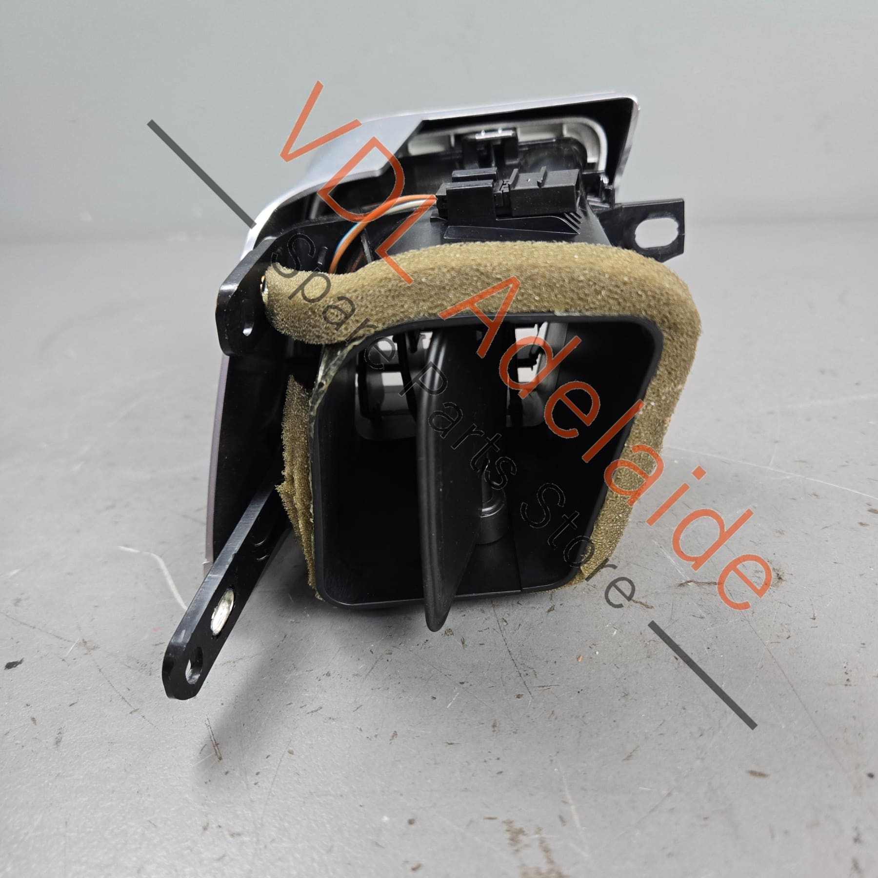 97055213102DAP    Porsche Panamera 970 Left Side Dashboard Air Vent 97055213102 DAP
