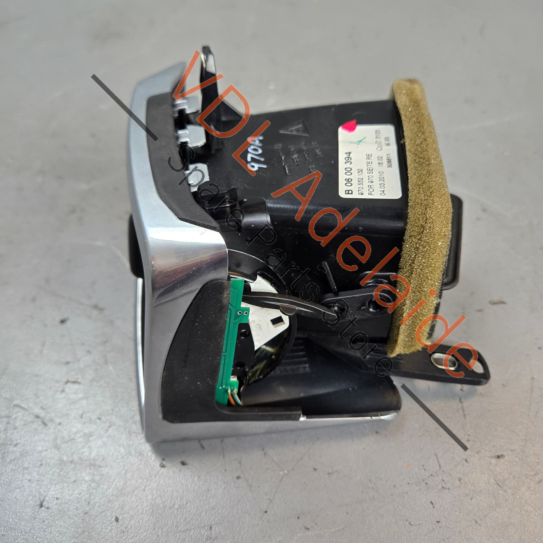 97055213202DAP    Porsche Panamera 970 Right Side Dashboard Air Vent 97055213202 DAP