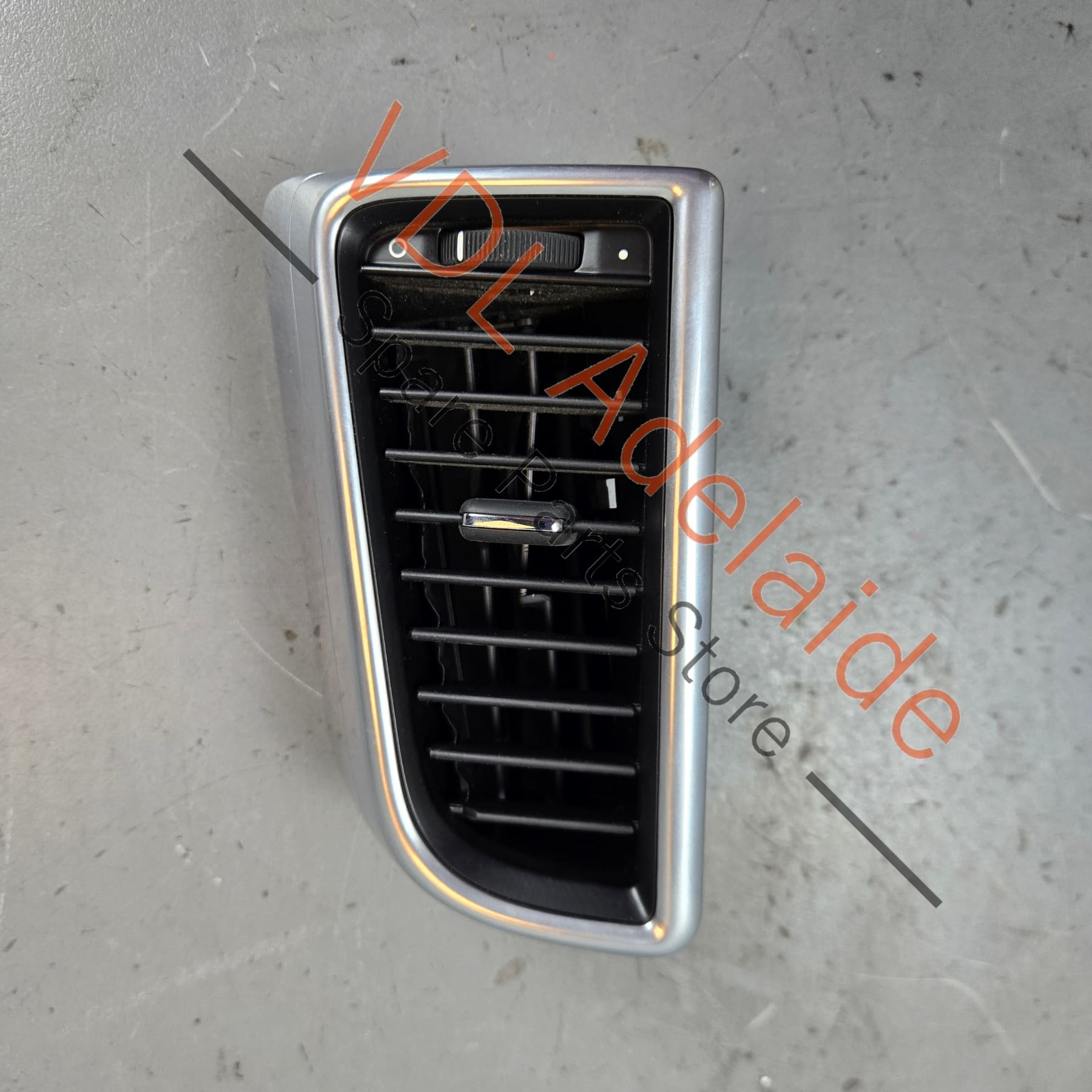 970555351 97055535101DAP   Porsche Panamera 970 Left Side B Pillar Air Vent 97055535101 DAP