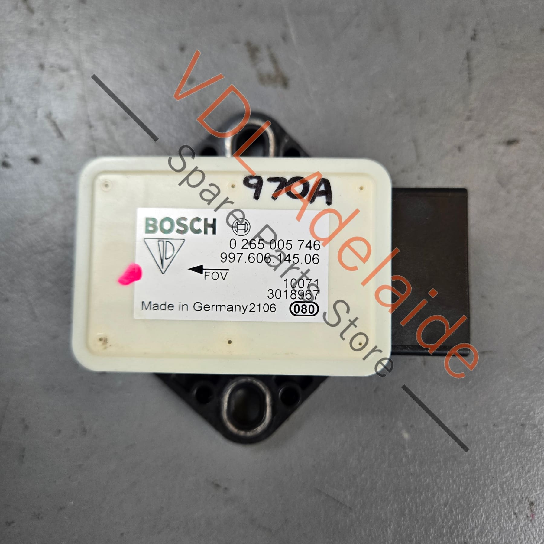99760614506    Porsche YAW Rate PSM Sensor Accelerometer 99760614509