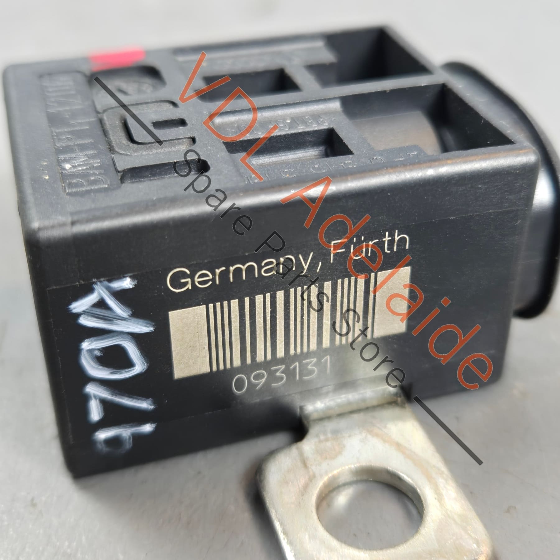 95561120501 4F0915519   Porsche Battery Isolator Pyro Fuse 95561120501 4F0915519