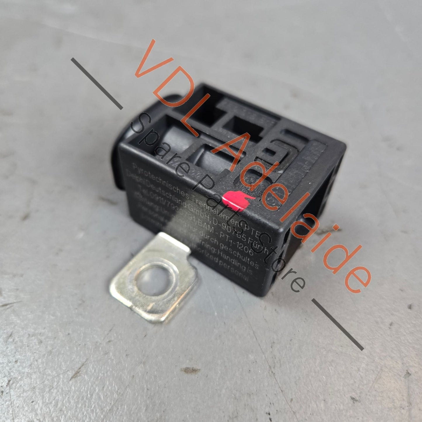95561120501 4F0915519   Porsche Battery Isolator Pyro Fuse 95561120501 4F0915519