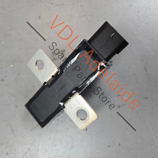 99965702090    Porsche Panamera Cayenne Battery Isolation Fuse Pyro 99965702090