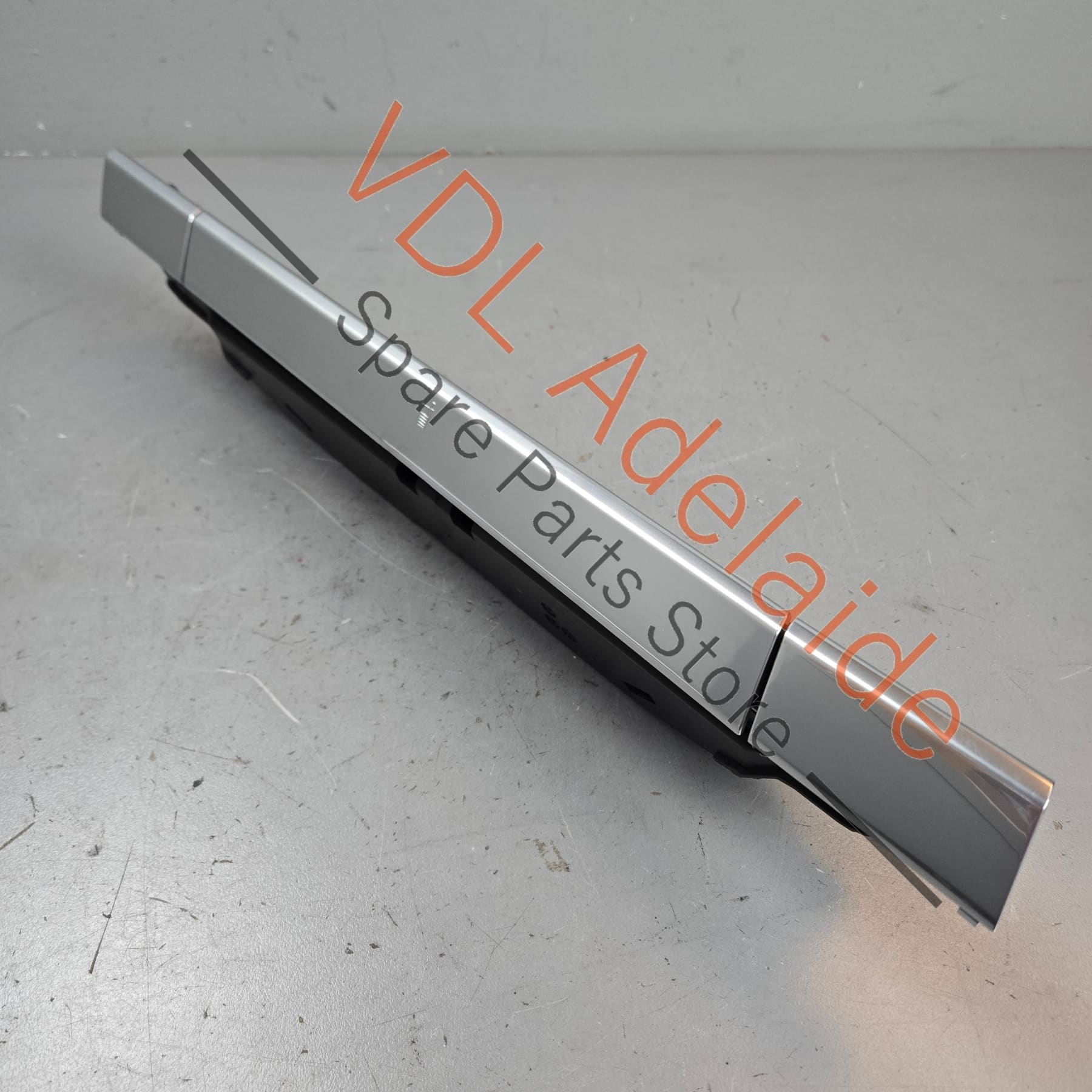 97055239300 97055239301   Porsche Panamera Drinks Holder Flip Out Fold Away 97055239300