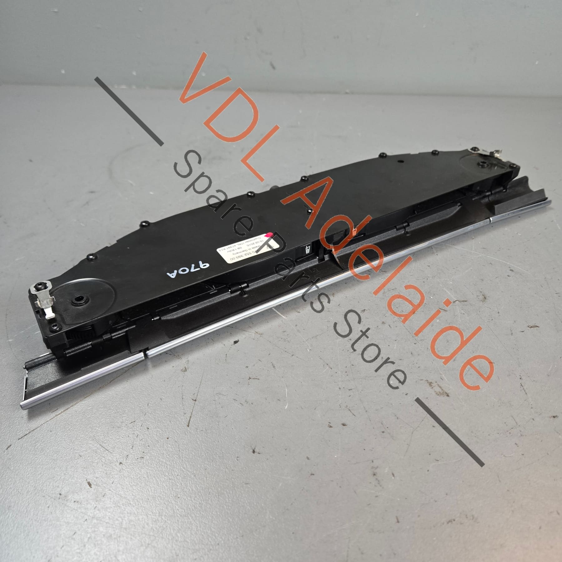 97055239300 97055239301   Porsche Panamera Drinks Holder Flip Out Fold Away 97055239300