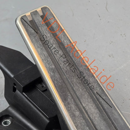 
97042302100 298721507H   Porsche Panamera 970 Throttle Gas Pedal Accelerator 97042302100 298721507H