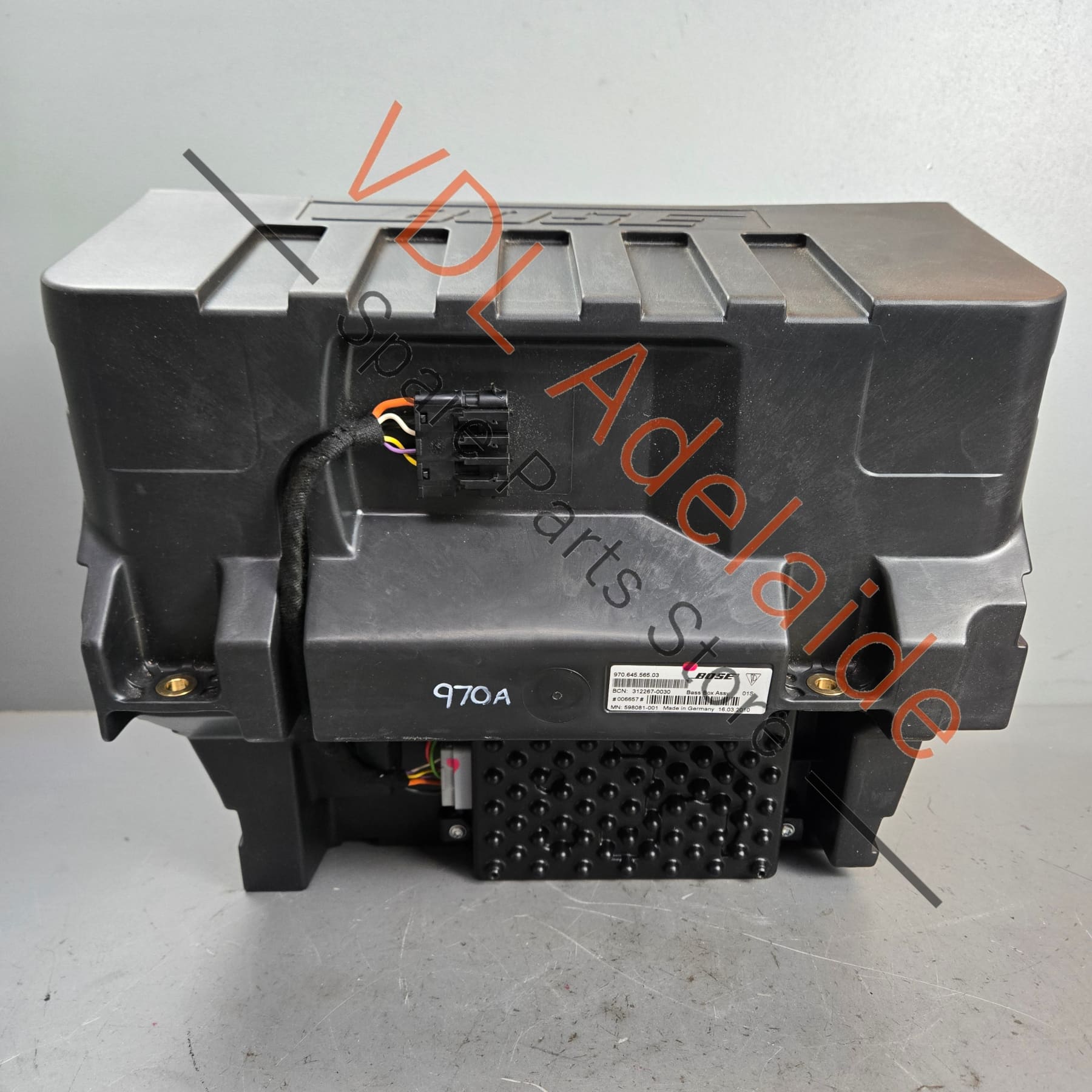 97064556503 97064556504   Porsche Panamera 970 BOSE Subwoofer Bass Box Speaker 97064556503