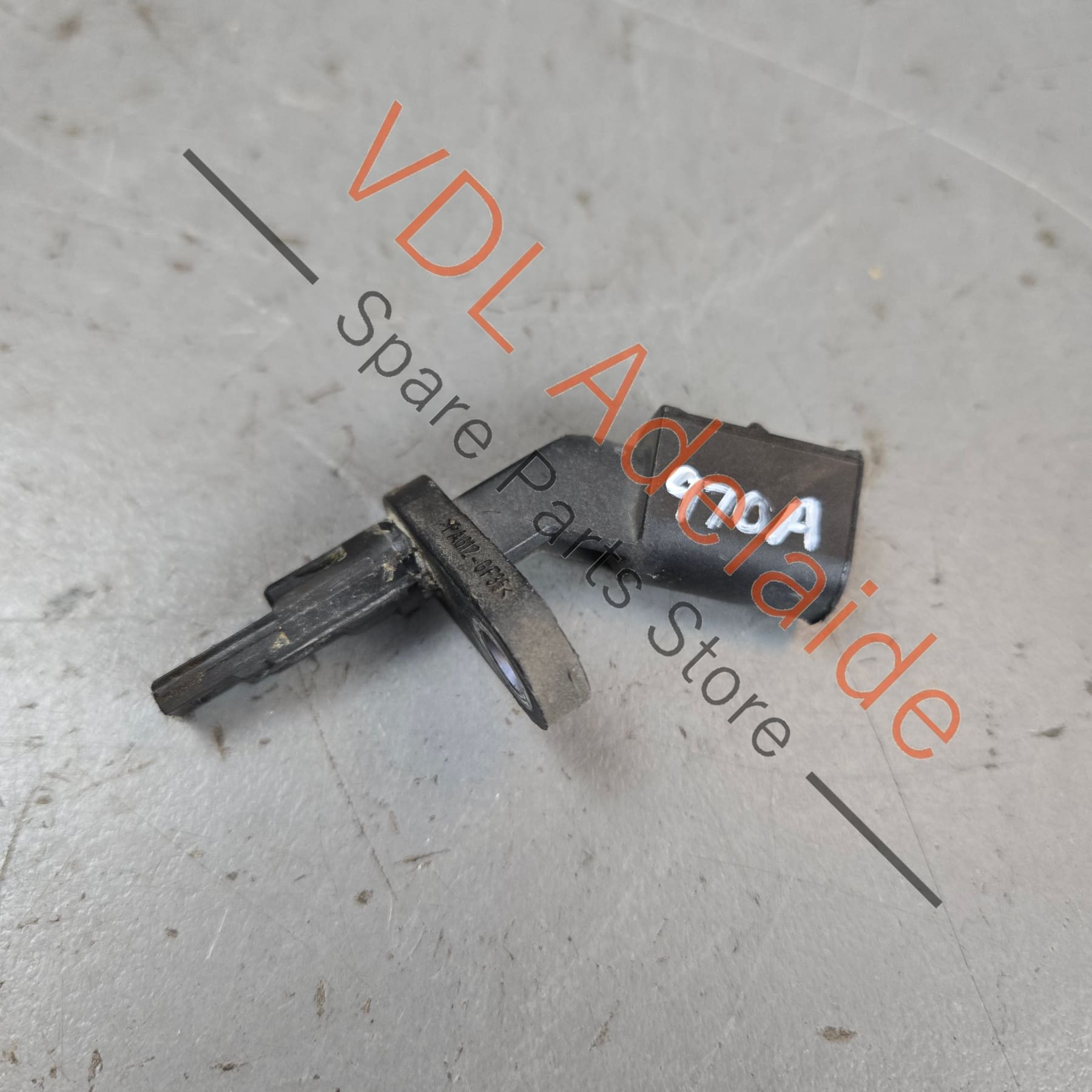 97060640701    Porsche Panamera 970 Wheel Speed Sensor 97060640701