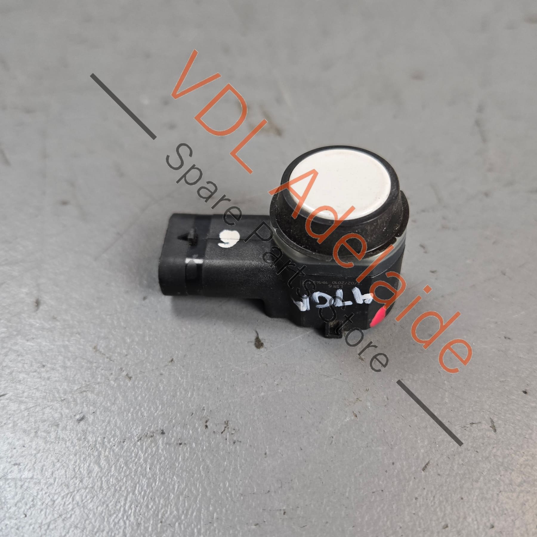 3C0919275S 1S0919275CG2L   Porsche Panamera 970 PDC Parking Sensor Carrara White 3C0919275S 1S0919275C