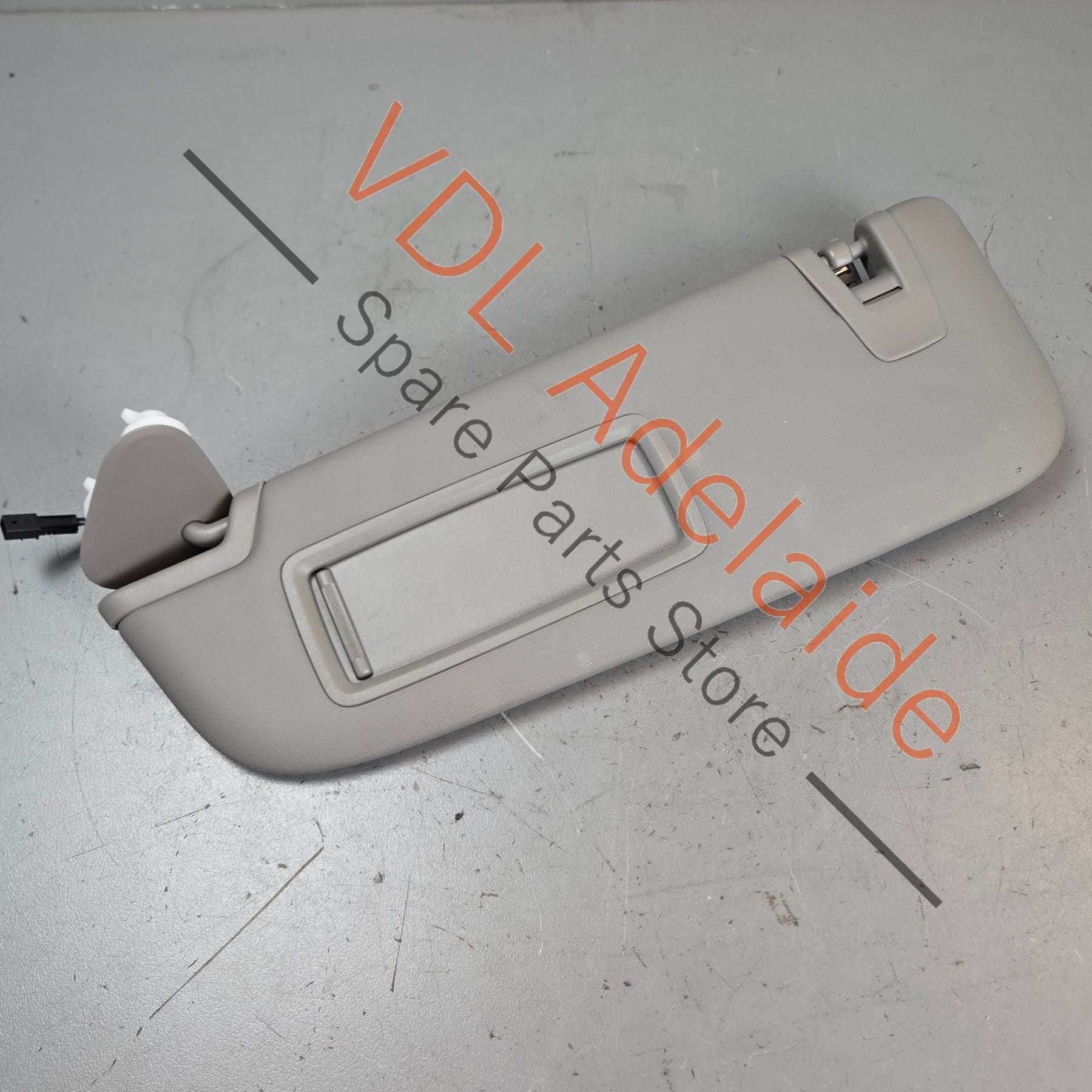 97073103117BA3 97073103117   Porsche Panamera 970 Left Sun Visor 97073103117 BA3 Platinum Grey
