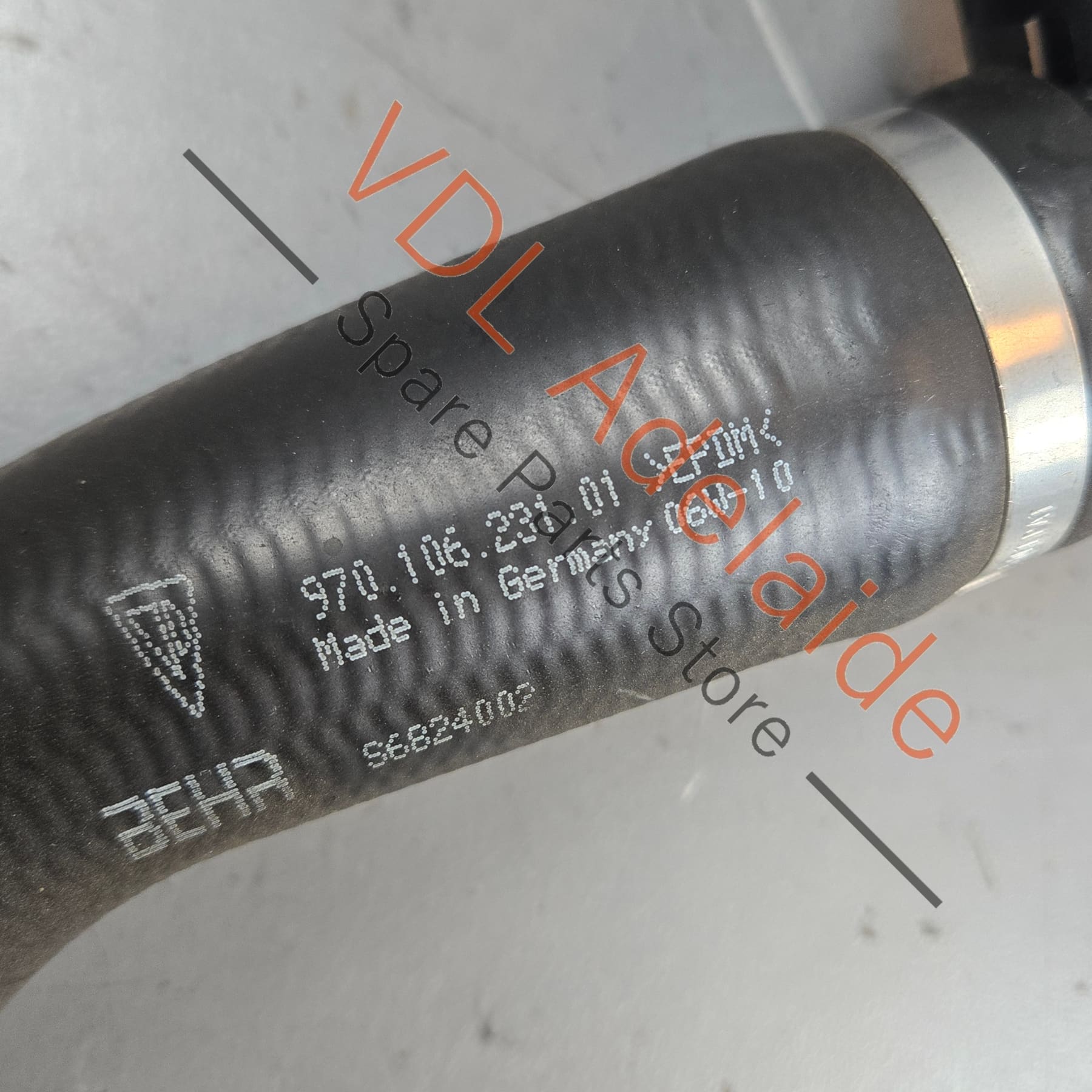 97010623101 97010640102   Porsche Panamera Left Side Radiator Hose Pipe 97010623101 97010640102