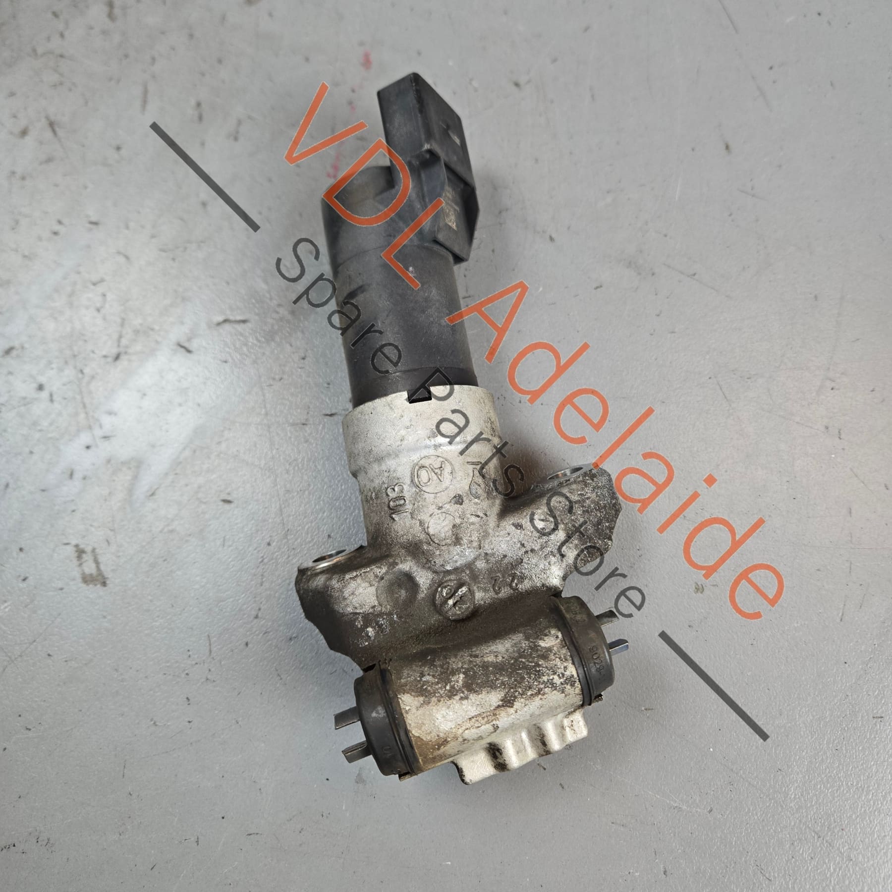 97035209104 298609403   Porsche Panamera 970 Park Brake Servo Motor Left 298609403
