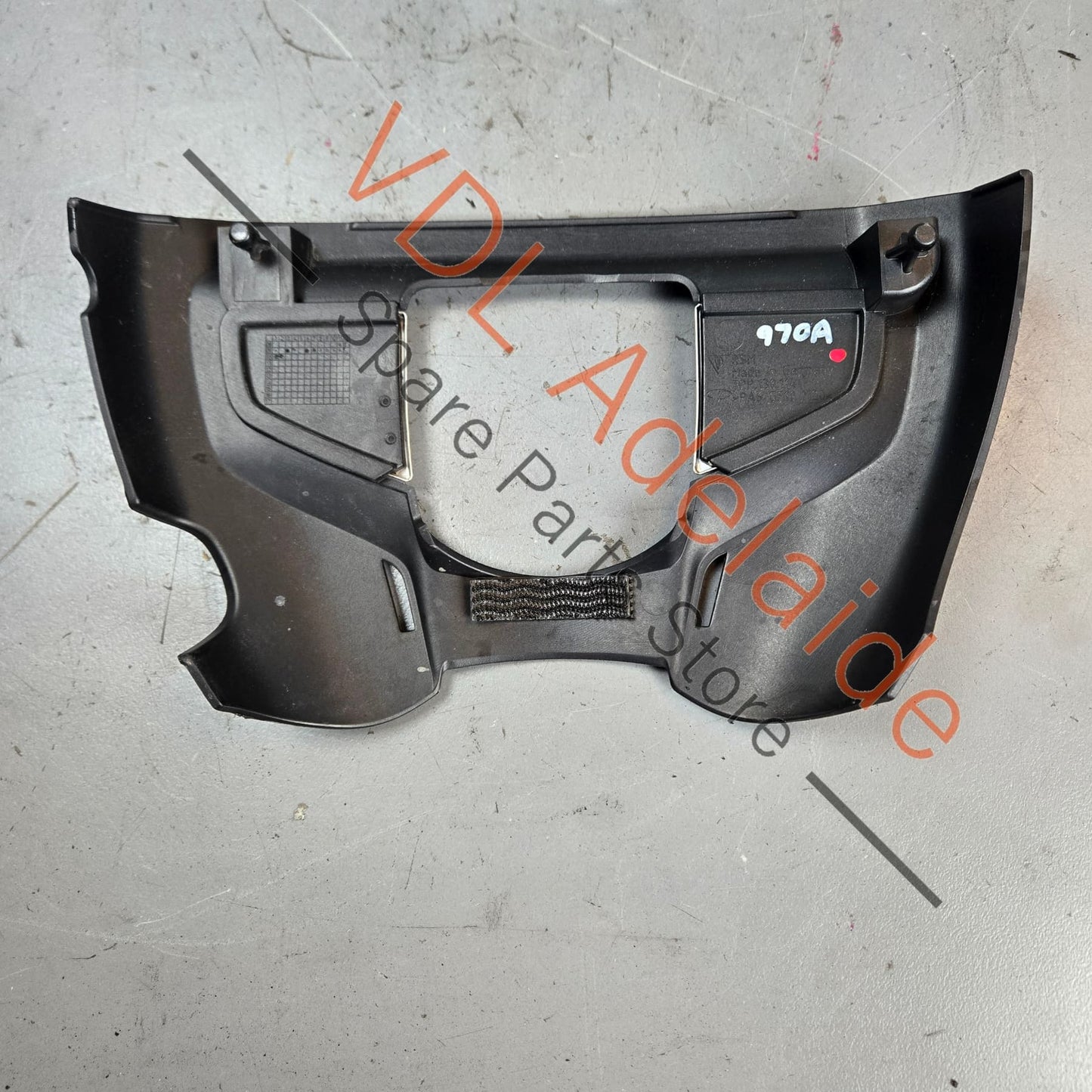 7PP130114    Porsche 4.8 V8 Engine Cover Front Trim with Badge Direct Injection 7PP130114