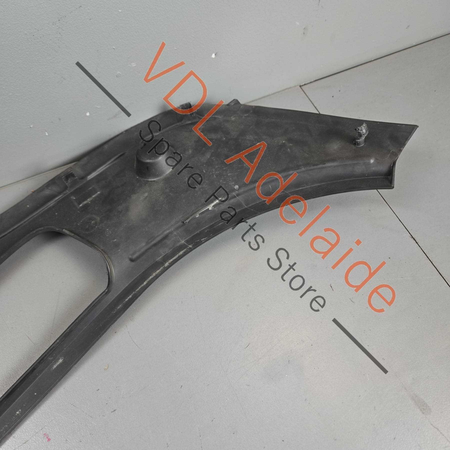 97050481100 970504811011   Porsche Panamera 970 Engine Bay Plastic Trim 97050481101 1E0