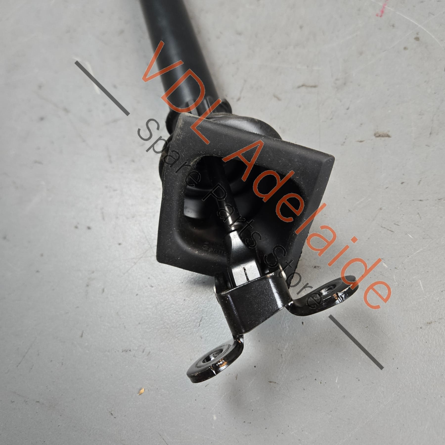 97053715200    Porsche Panamera 970 Front Right Side Door Striker Check Strap 97053715200