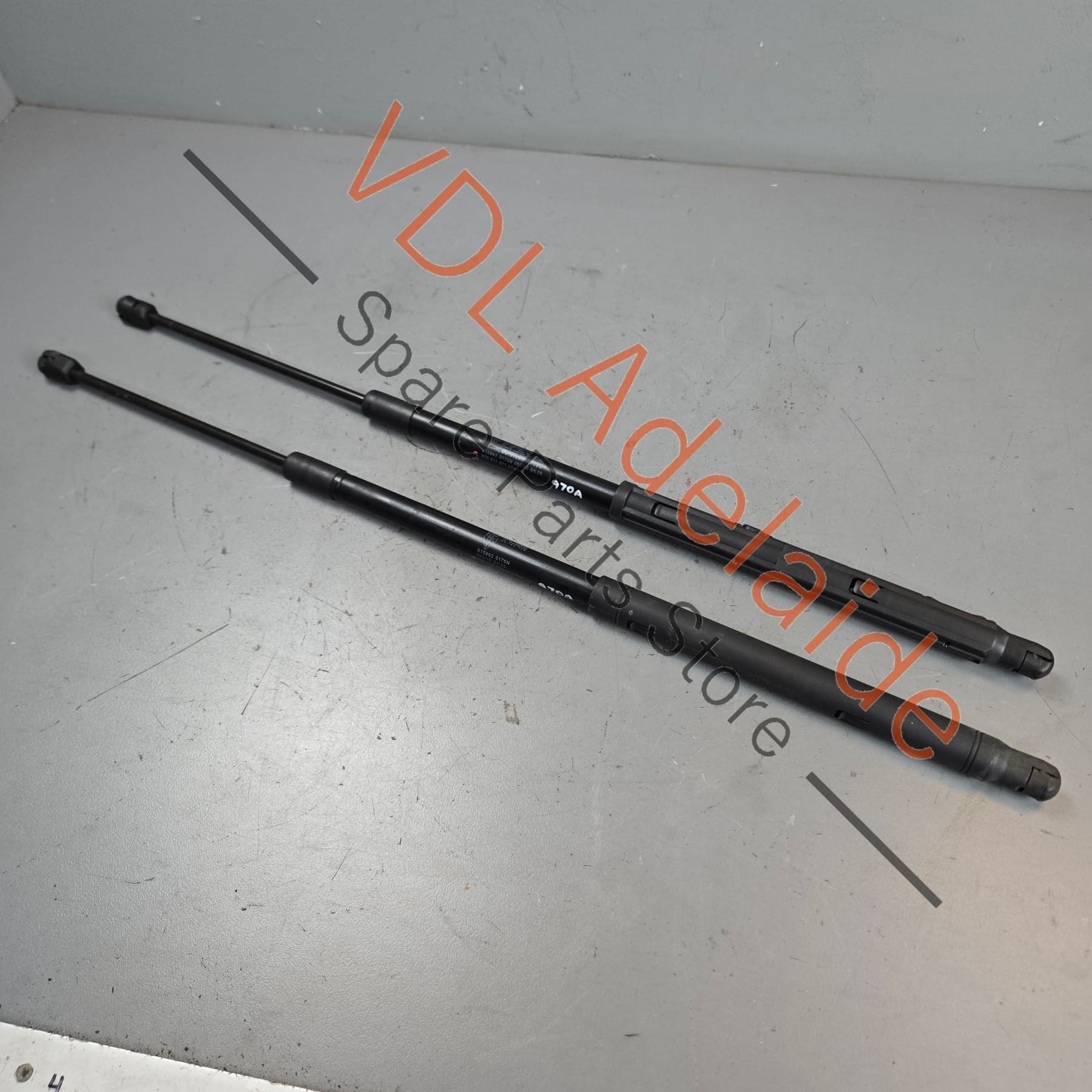 97051157100 97051157200   Porsche Panamera 970 Bonnet Gas Strut Set L&R 97051157100 97051157200