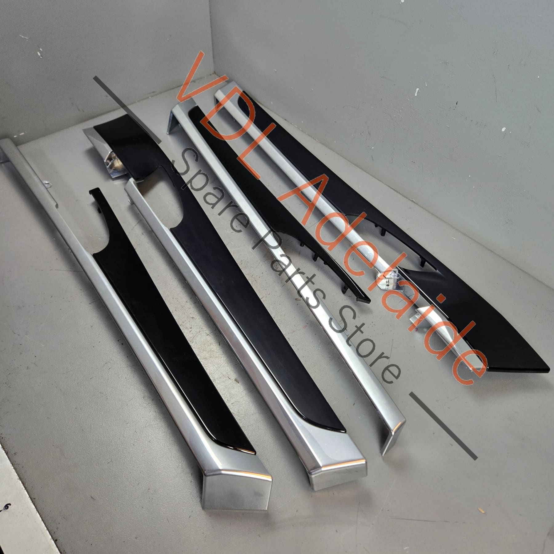 97055538100A61 97055538200A61 97055538300A61 97055538400A61 Porsche Panamera 970 Set of Gloss Black Door Trim Inserts