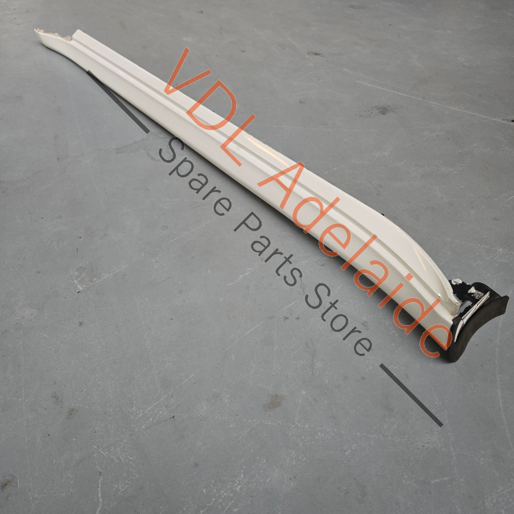 97055920110G2L 97055950100   Porsche Panamera 970 Left Side Sideskirt Rocker Moulding Exterior Trim 97055920110 G2L 97055950100