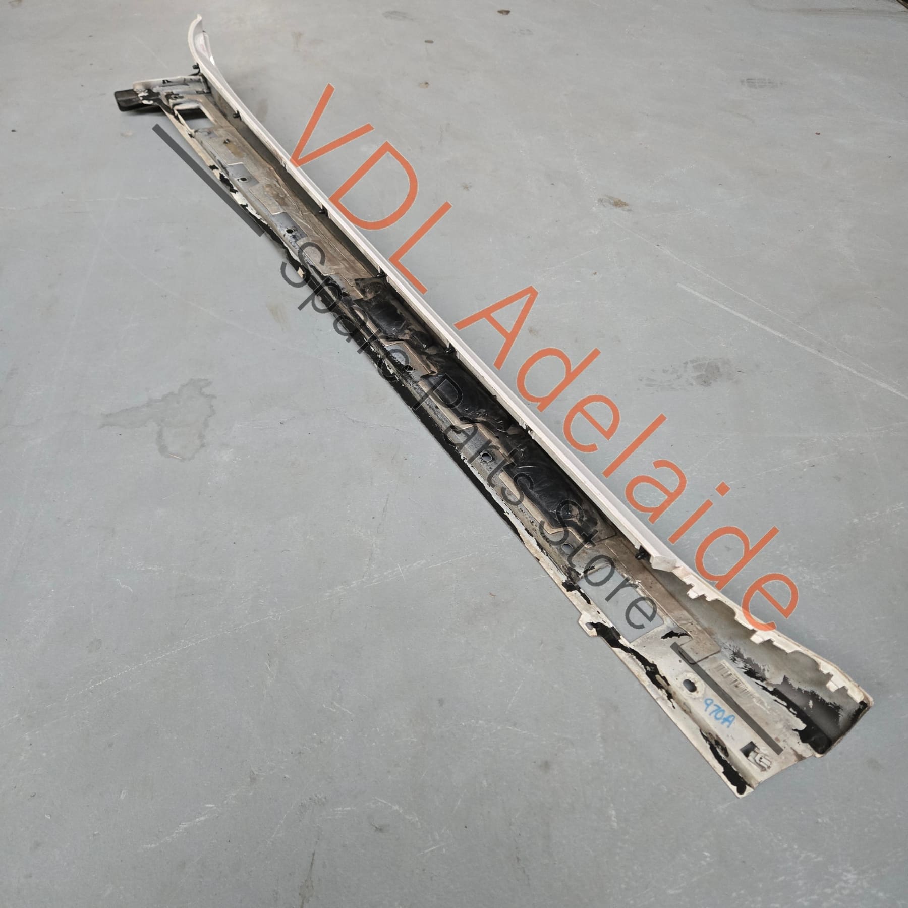 97055920110G2L 97055950100   Porsche Panamera 970 Left Side Sideskirt Rocker Moulding Exterior Trim 97055920110 G2L 97055950100