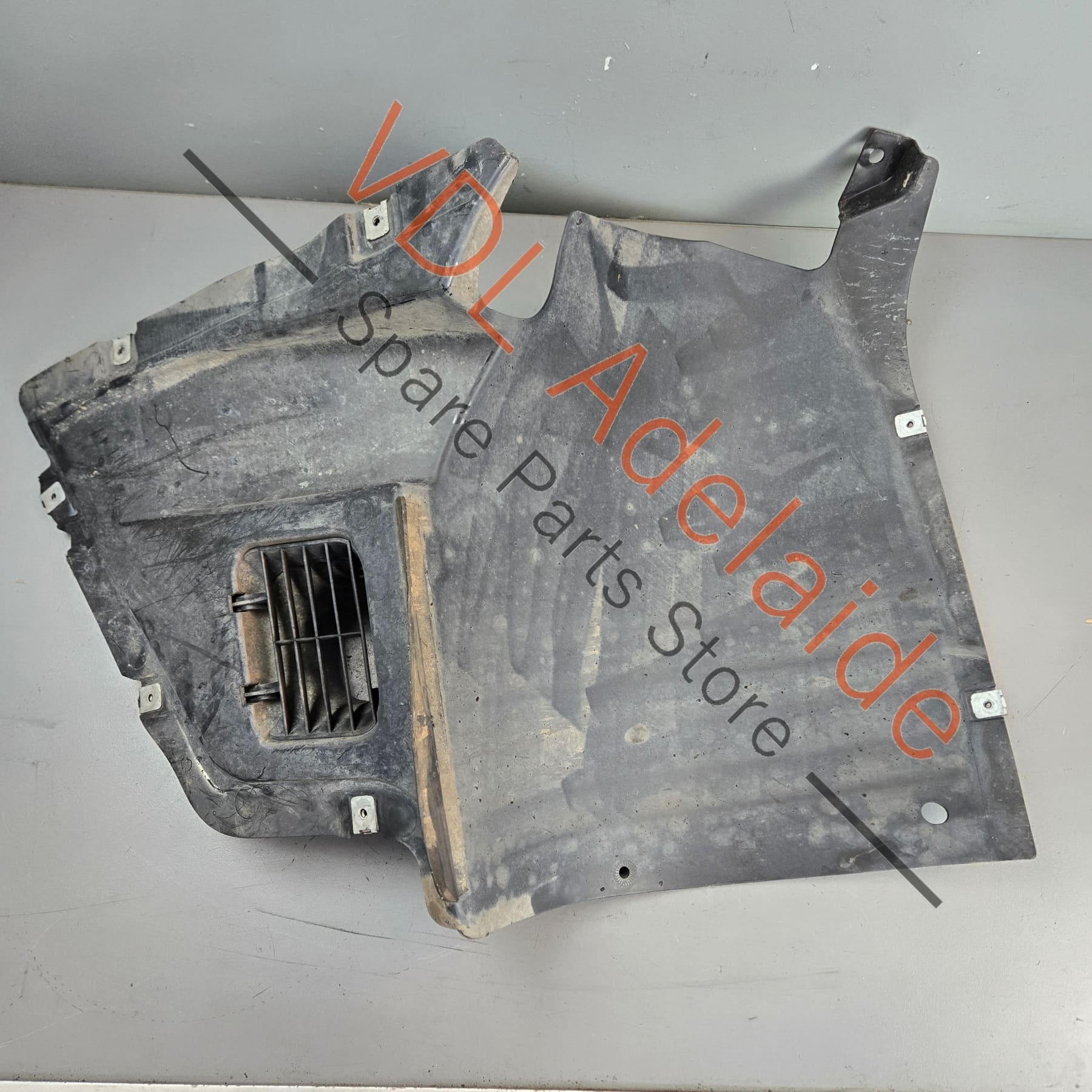 97050412408    Porsche Panamera 970 Front Right Wheel Housing Liner 97050412408