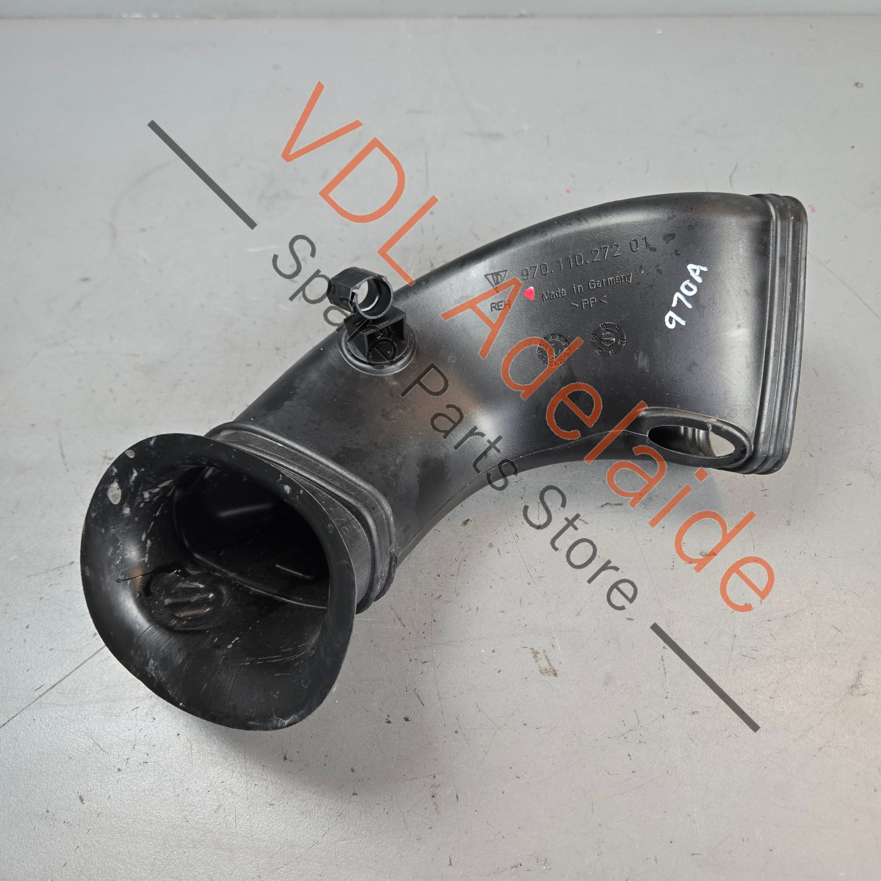 97011027201    Porsche Panamera 970 Right Side Air Filter Duct Pipe 97011027201