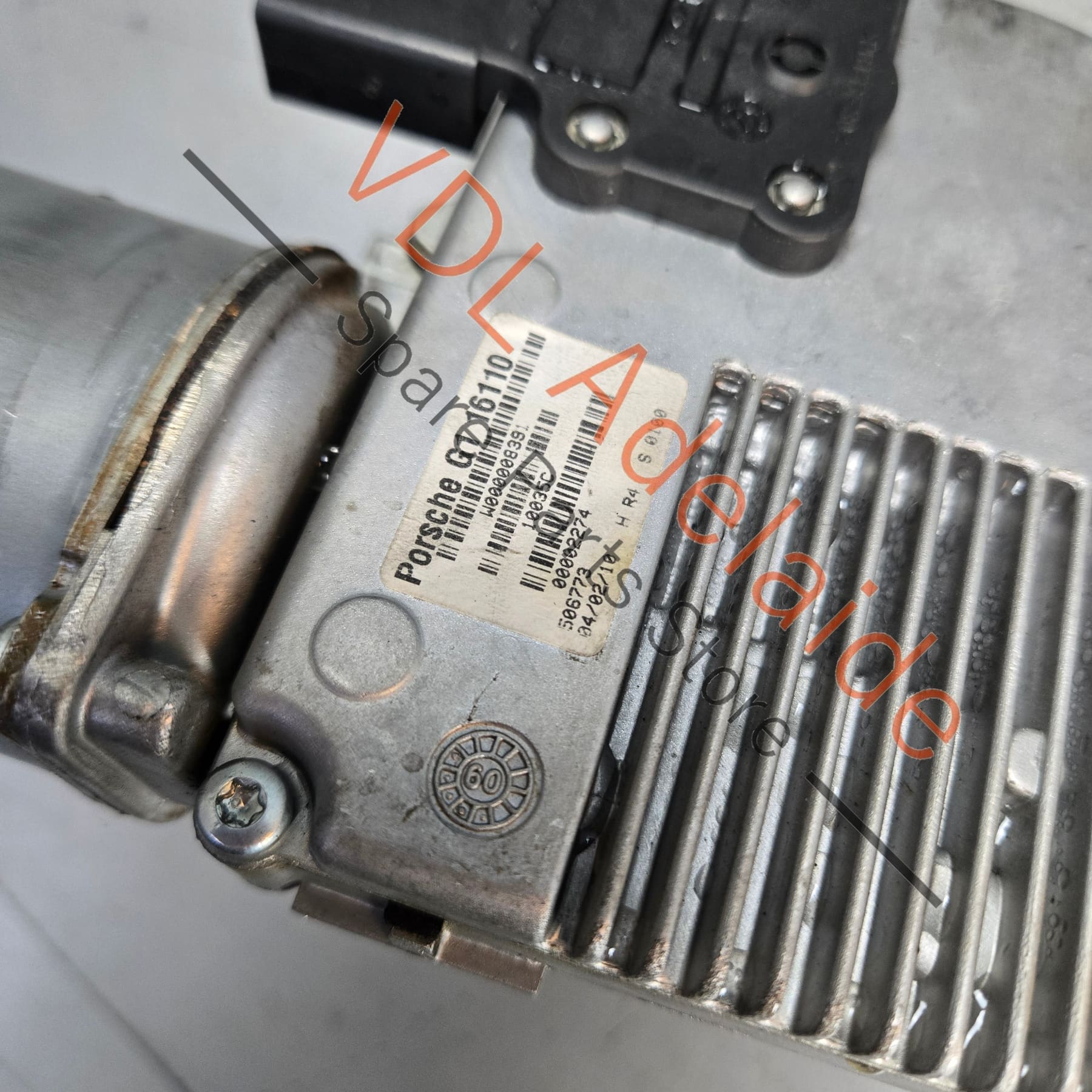 97062410601 97062410603   Porsche Panamera 970 Windscreen Wiper Motor Assembly 97062410601