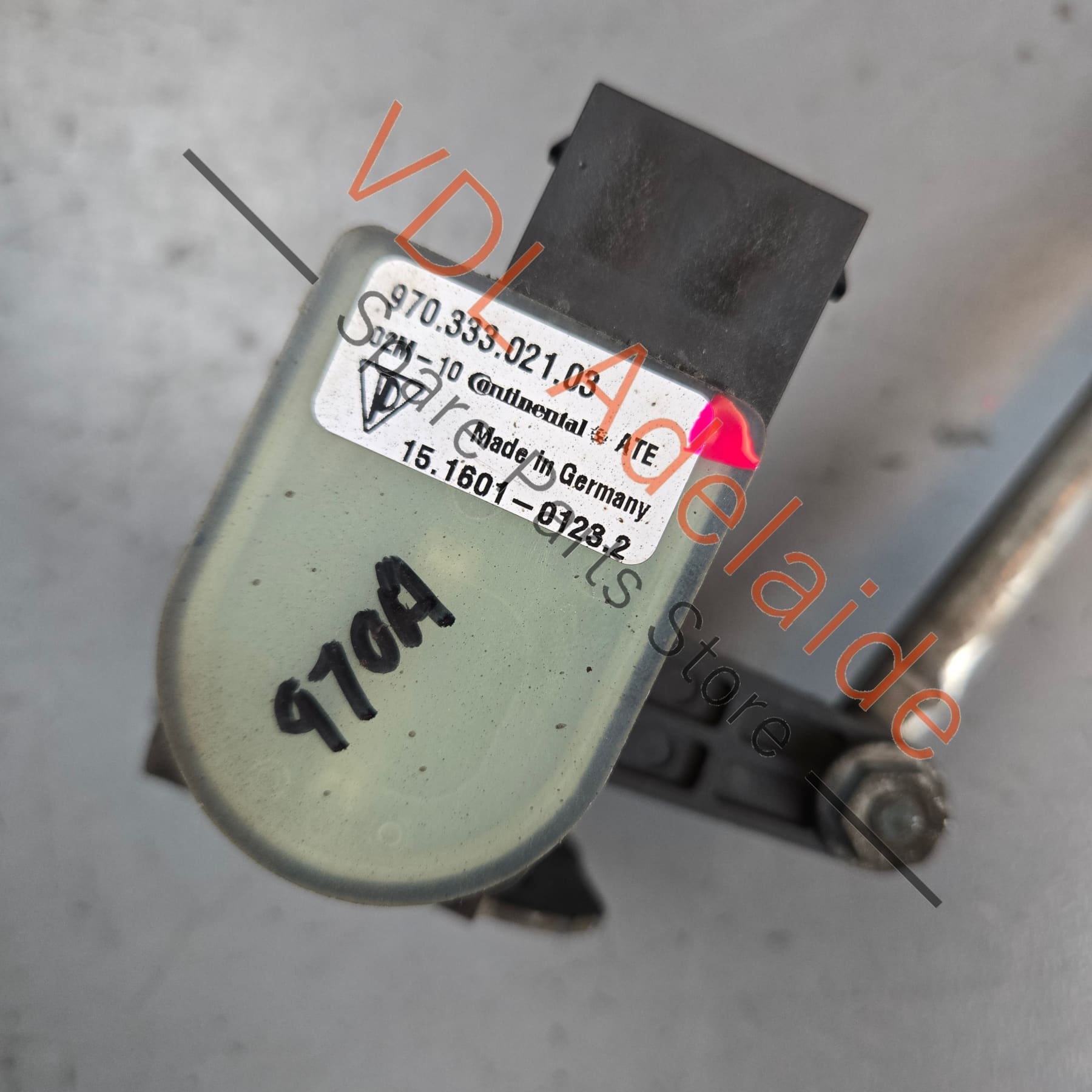 97033302103    Porsche Panamera 970 Rear Left Suspension Level Sensor 97033302103