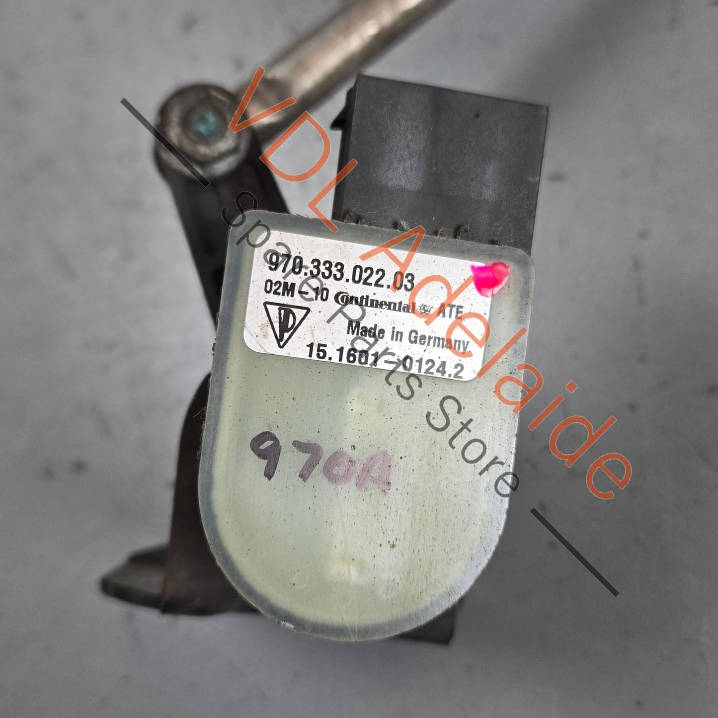 97033302203    Porsche Panamera 970 Rear Right Suspension Level Sensor 97033302203