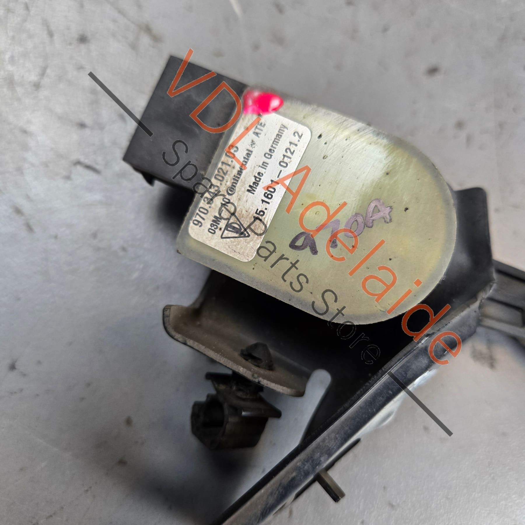 97034302103    Porsche Panamera 970 Front Left Suspension Level Sensor 97034302103