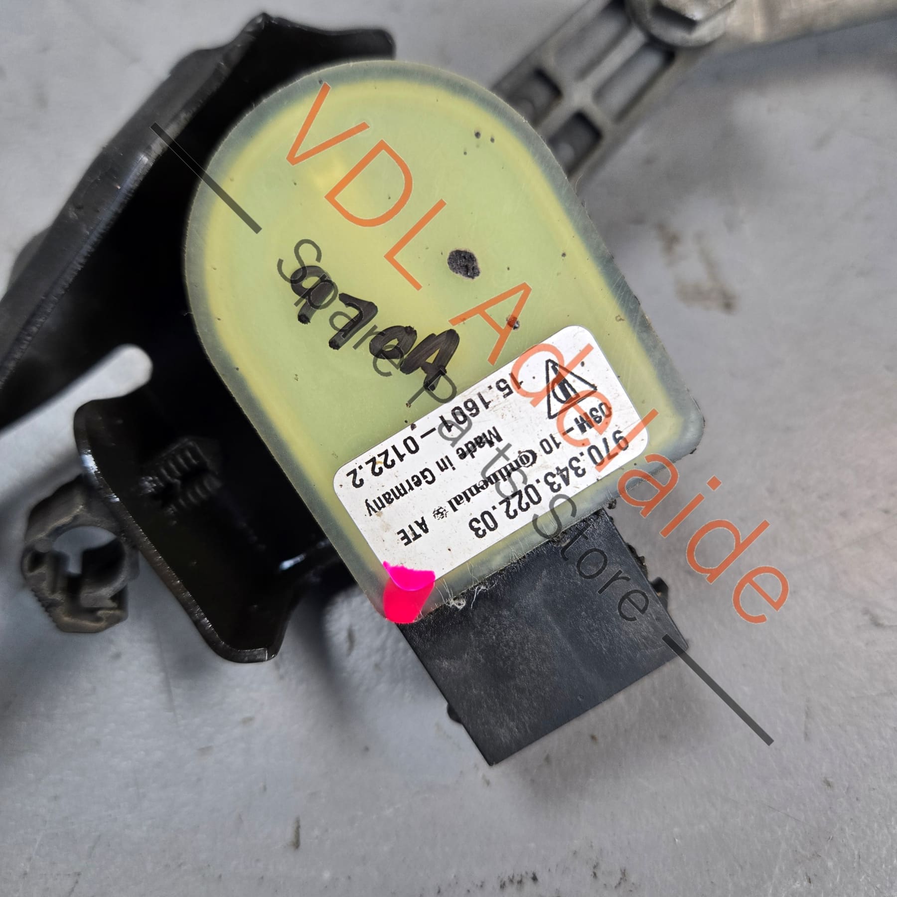 97034302203    Porsche Panamera 970 Front Right Suspension Level Sensor 97034302203