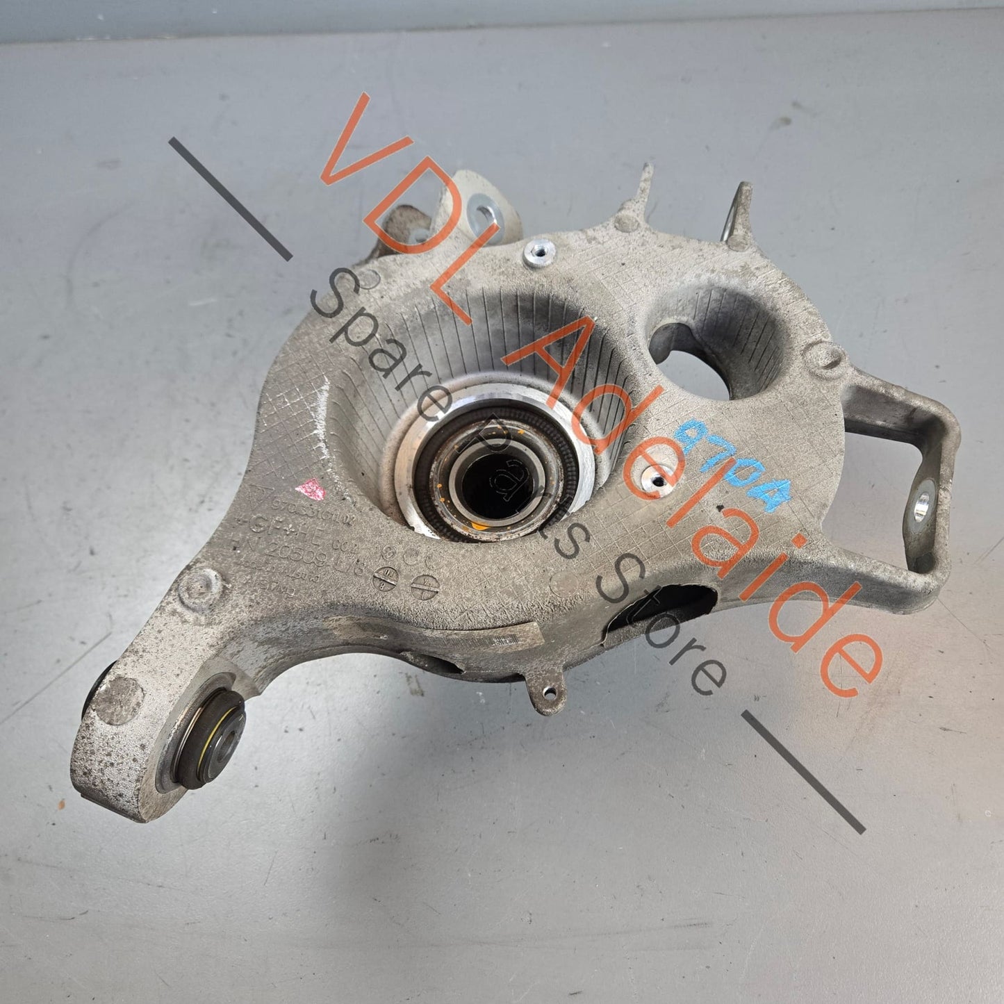 97033161102    Porsche Panamera 970 Rear Left Suspension Hub Wheel Bearing Knuckle 97033161102