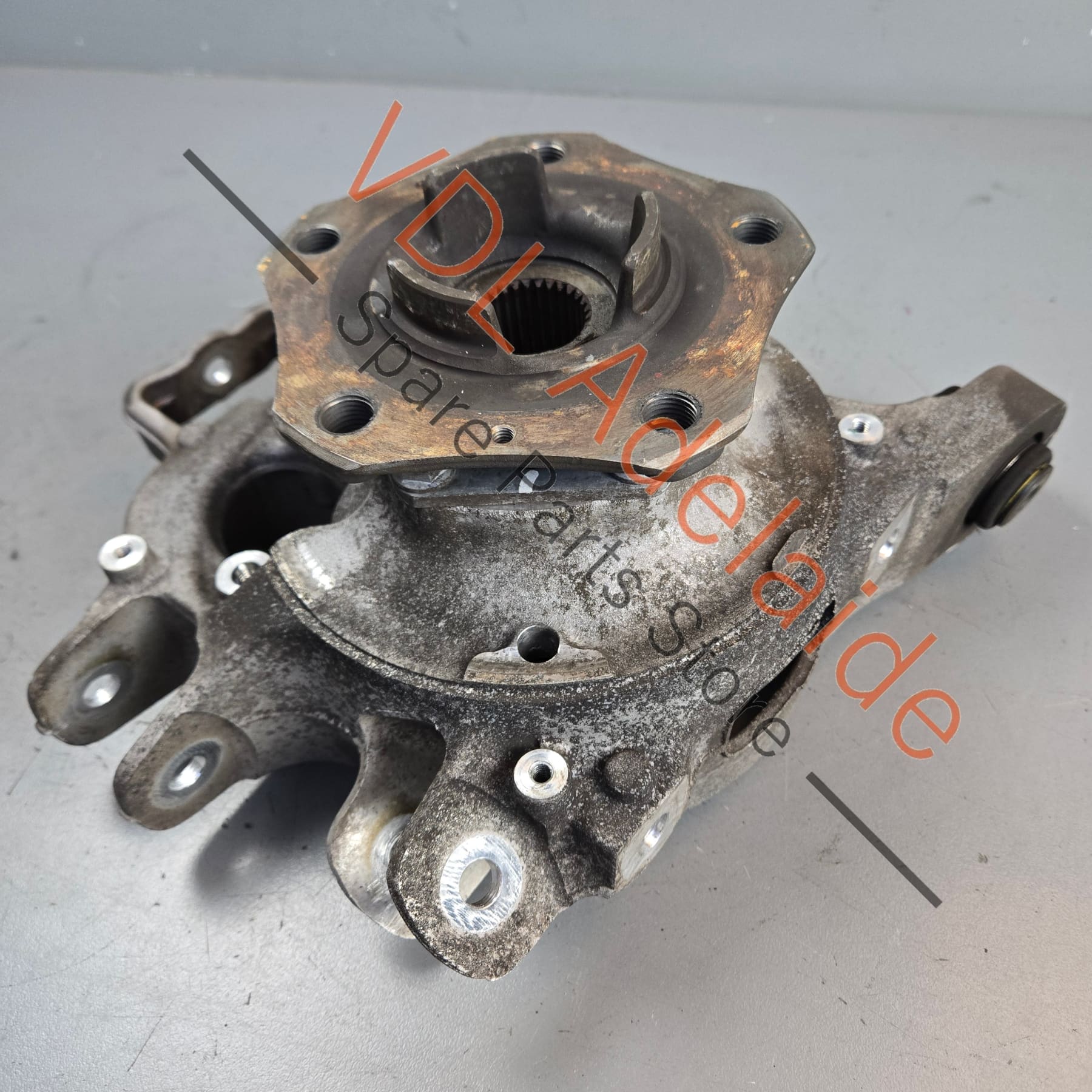 97033161202    Porsche Panamera 970 Rear Right Suspension Hub Wheel Bearing Knuckle 97033161202