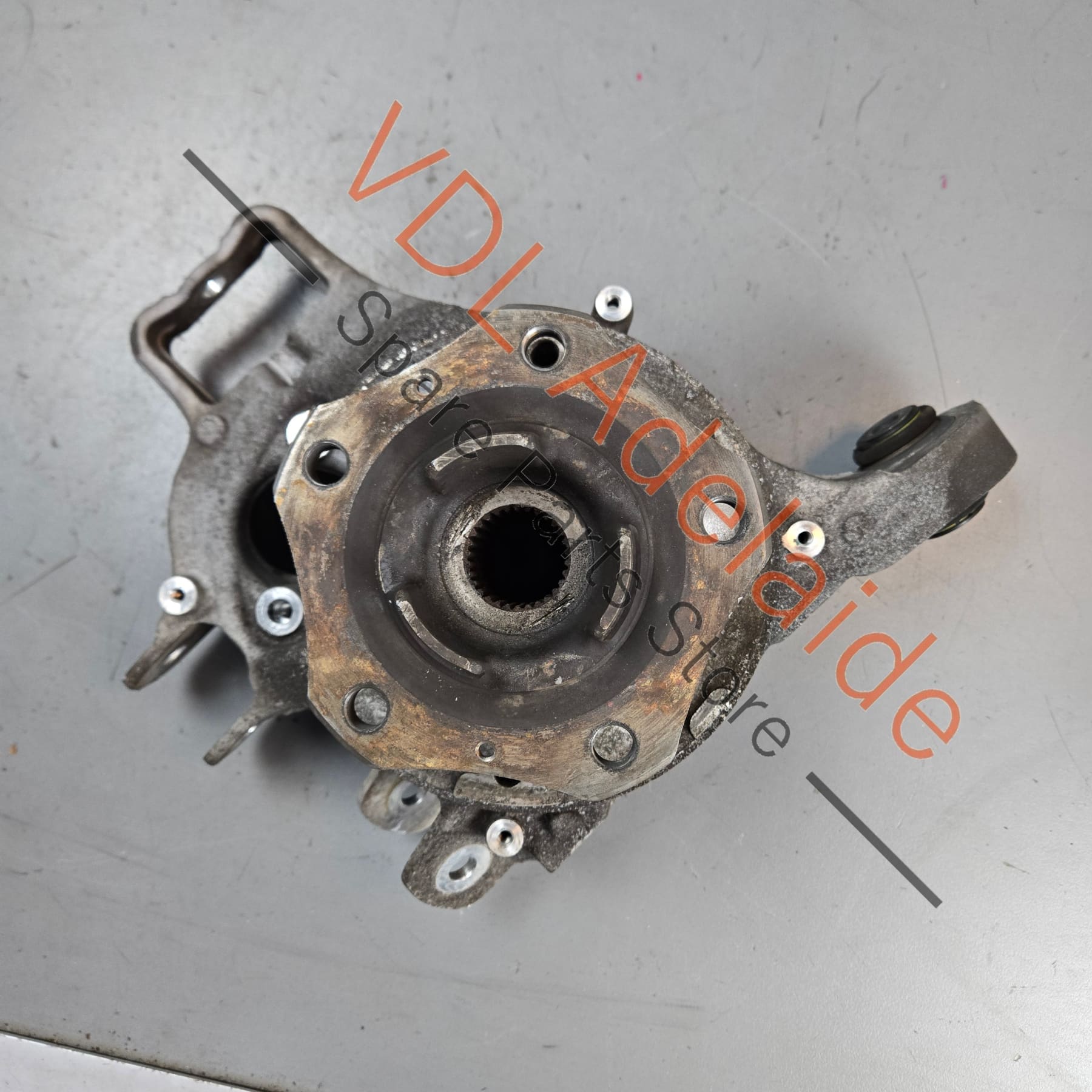 97033161202    Porsche Panamera 970 Rear Right Suspension Hub Wheel Bearing Knuckle 97033161202