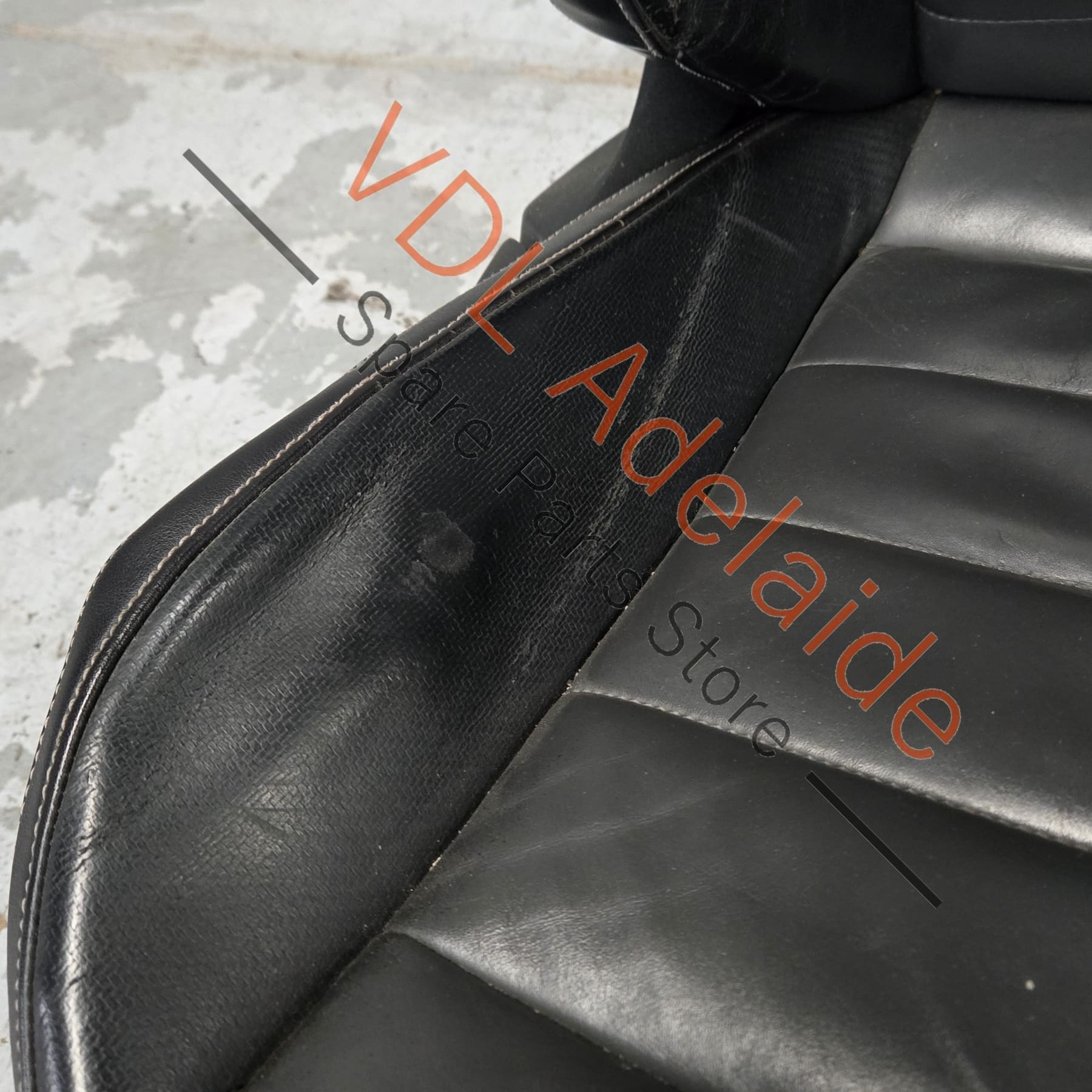     VW Golf R MK7 Wolfsburg Front Right Seat Drivers Carbon Leather