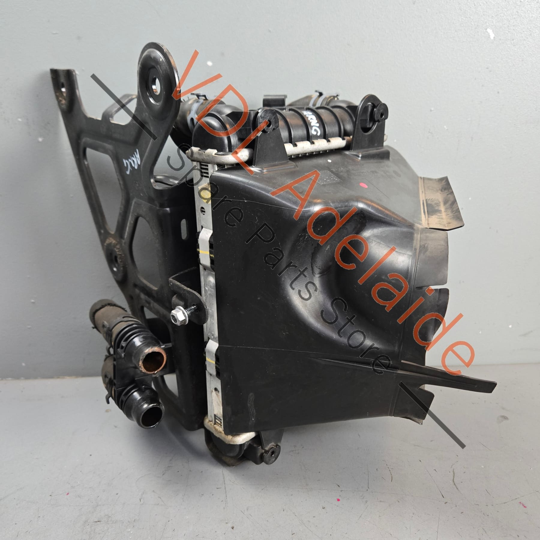 5Q0121251HA 5G0117333   VW Golf R MK7 7.5 Audi S3 Front Left Radiator Additional Cooler Assembly 5Q0121251