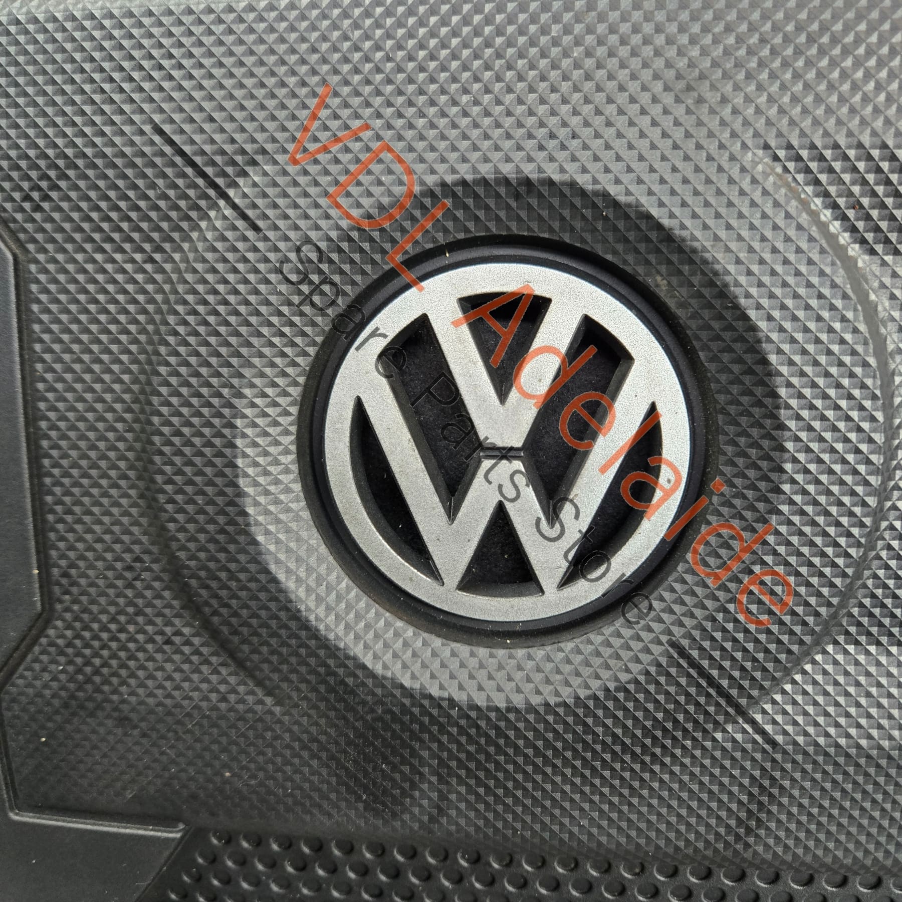 06K103925BQ 06K103925BP   VW Golf R MK7 7.5 Engine Cover Trim TSI Silver 06K103925BP 06K103925BQ