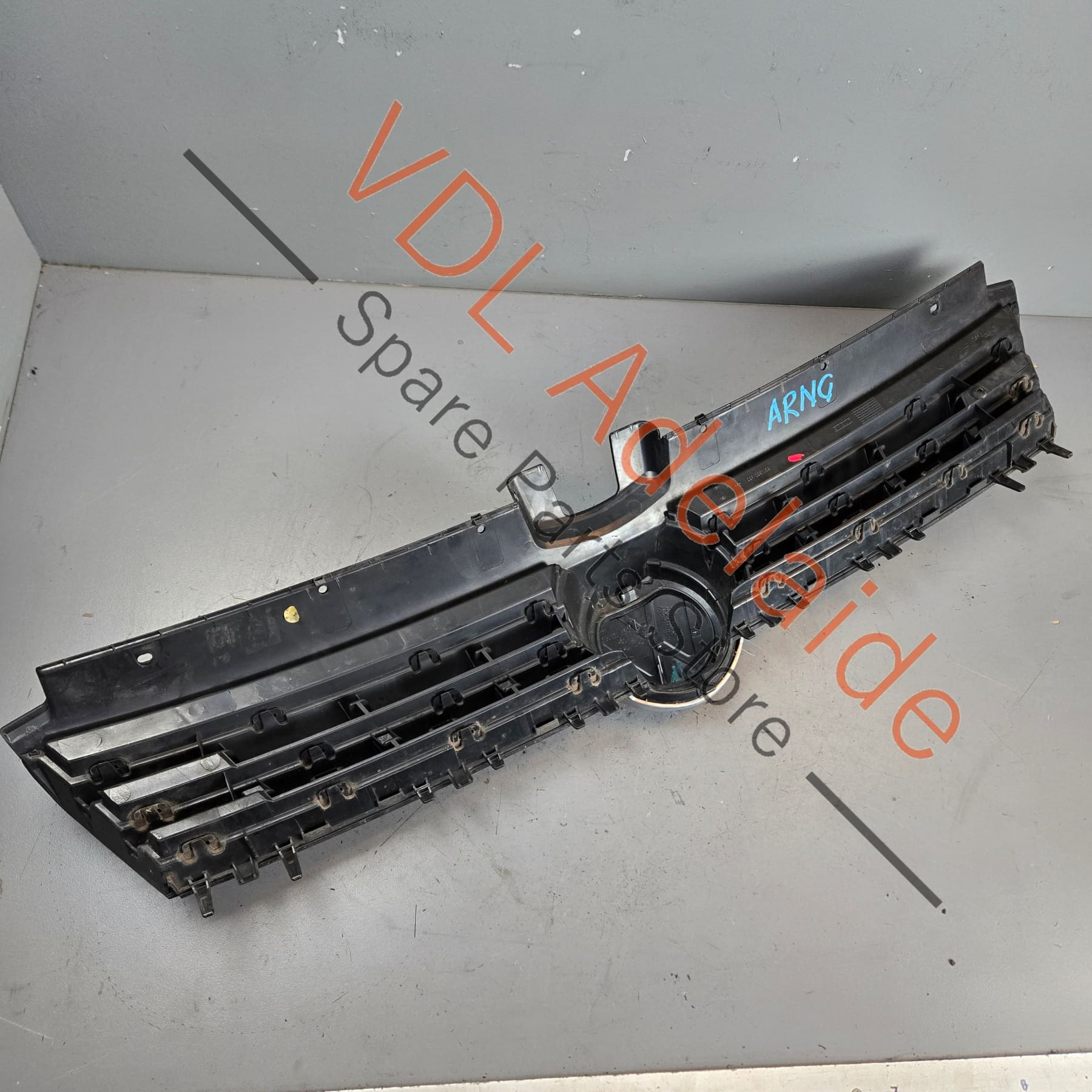 5G0853651EADQ    VW Golf R MK7 Front Grille Genuine OEM 5G0853651E ADQ