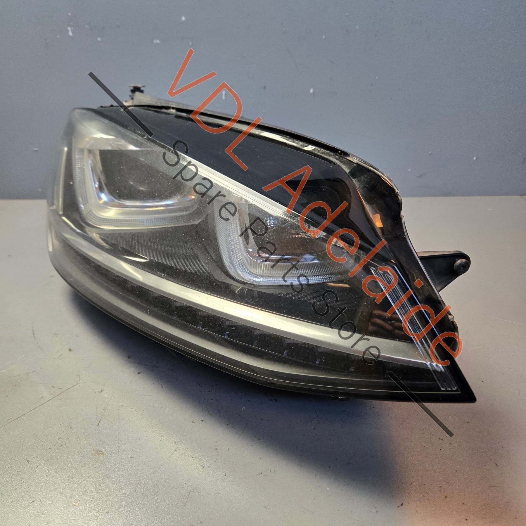 5G2941754D 5G2941752D   VW Golf R MK7 Right Headlight Head Light LED Genuine OEM 5G2941752D 5G2941754D