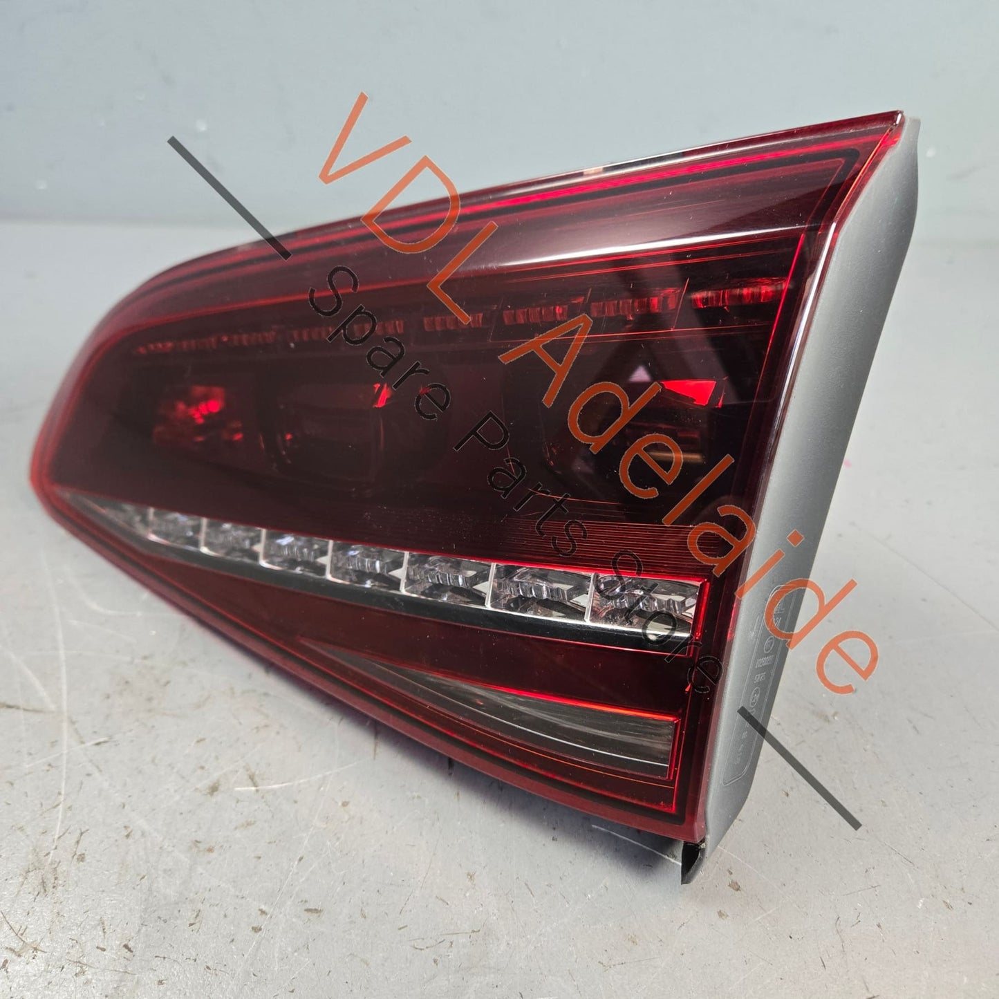 5G0945308E    VW Golf MK7 R Right Inner LED Tail Light Taillight 5G0945308E