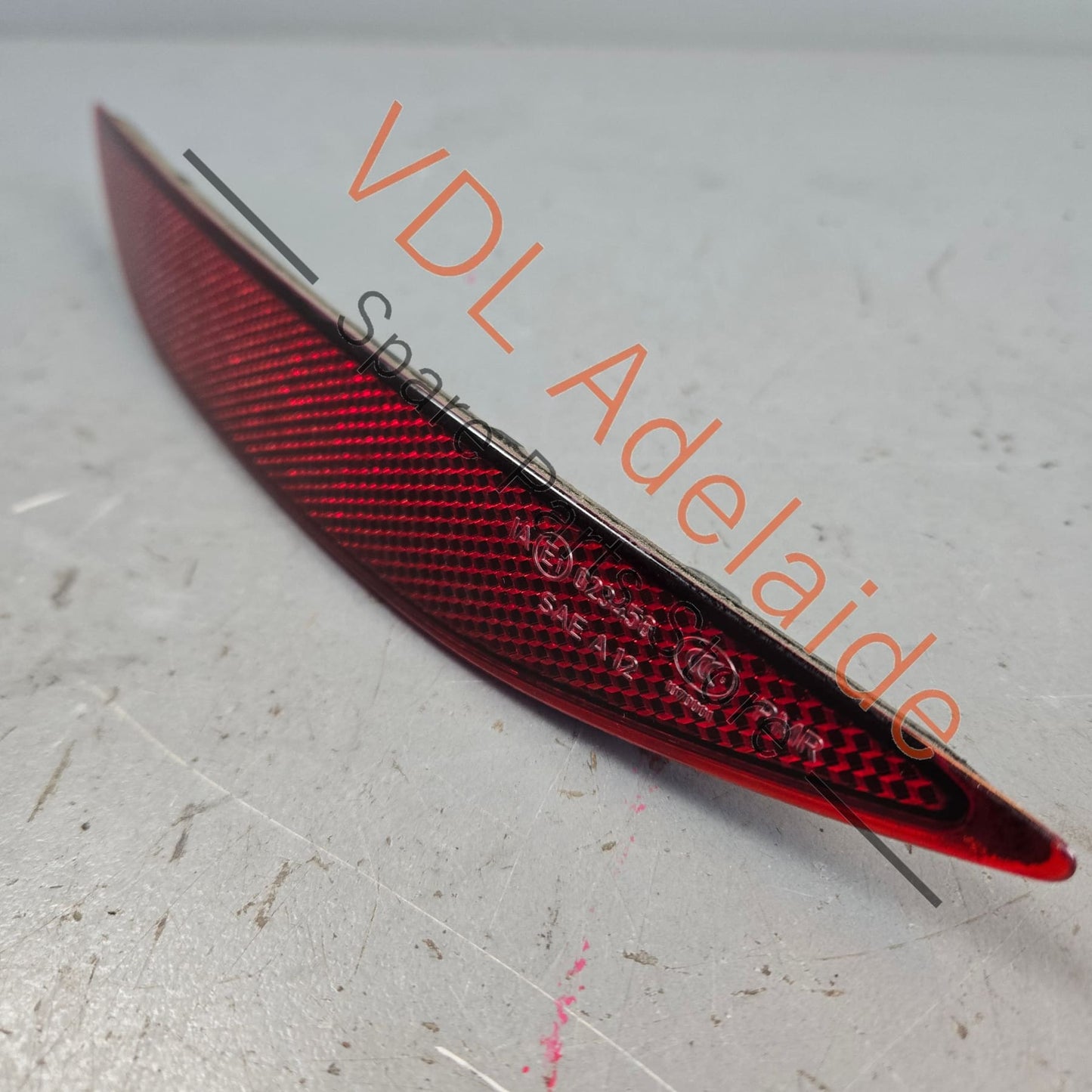 5G0945106B    VW Golf R MK7 Rear Right Bumper Reflector 5G0945106B