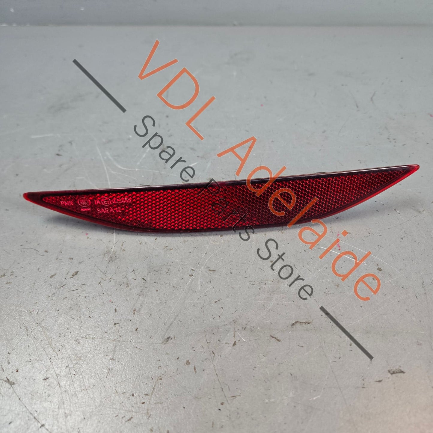 5G0945105B    VW Golf R MK7 Rear Left Bumper Reflector 5G0945105B