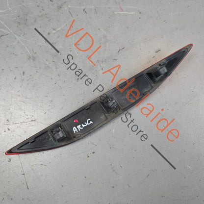 5G0945105B    VW Golf R MK7 Rear Left Bumper Reflector 5G0945105B