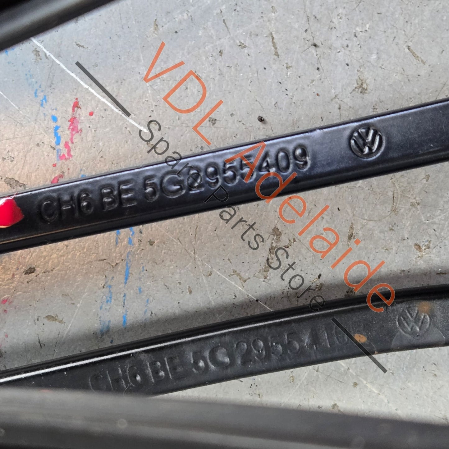 5G2955410B    VW Golf MK7 Windscreen Wiper Arm Set Left & Right