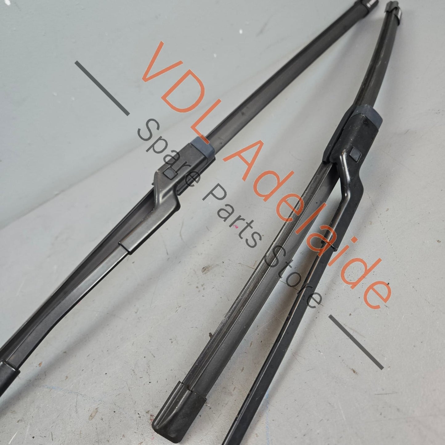 5G2955410B    VW Golf MK7 Windscreen Wiper Arm Set Left & Right