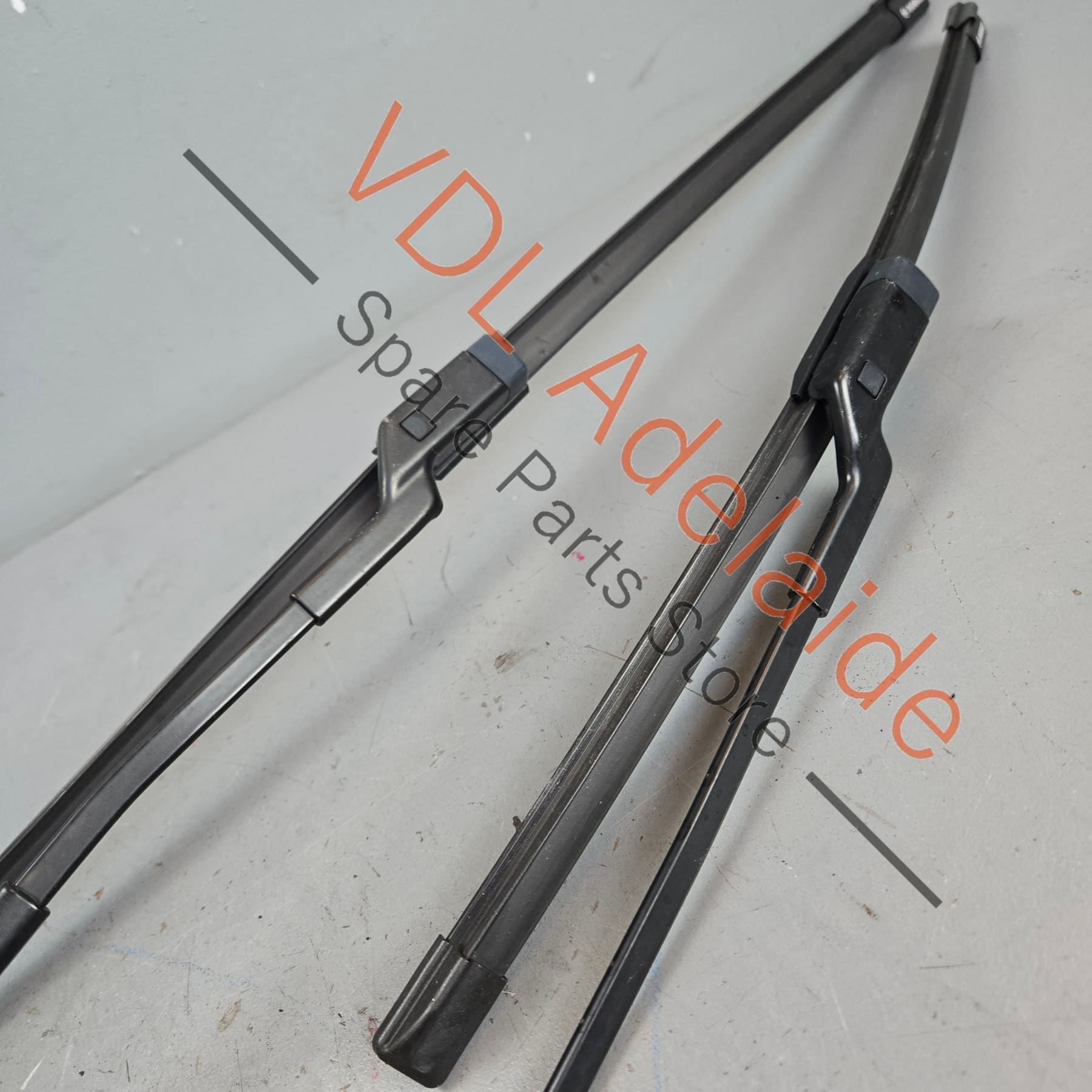 5G2955410B    VW Golf MK7 Windscreen Wiper Arm Set Left & Right