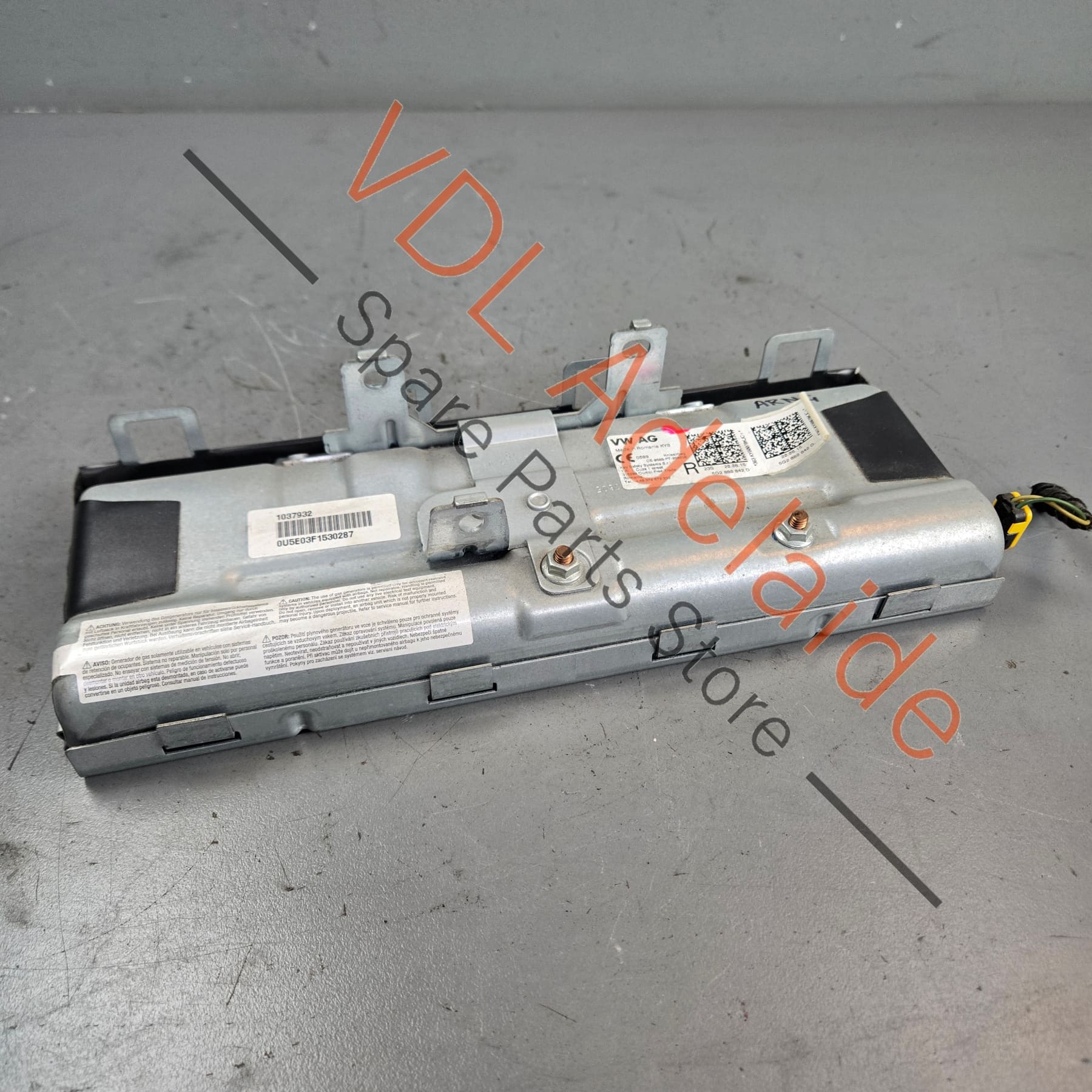 5G2880842D    VW Golf MK7 Front Right Drivers Knee Kneebag Airbag 5G2880842D