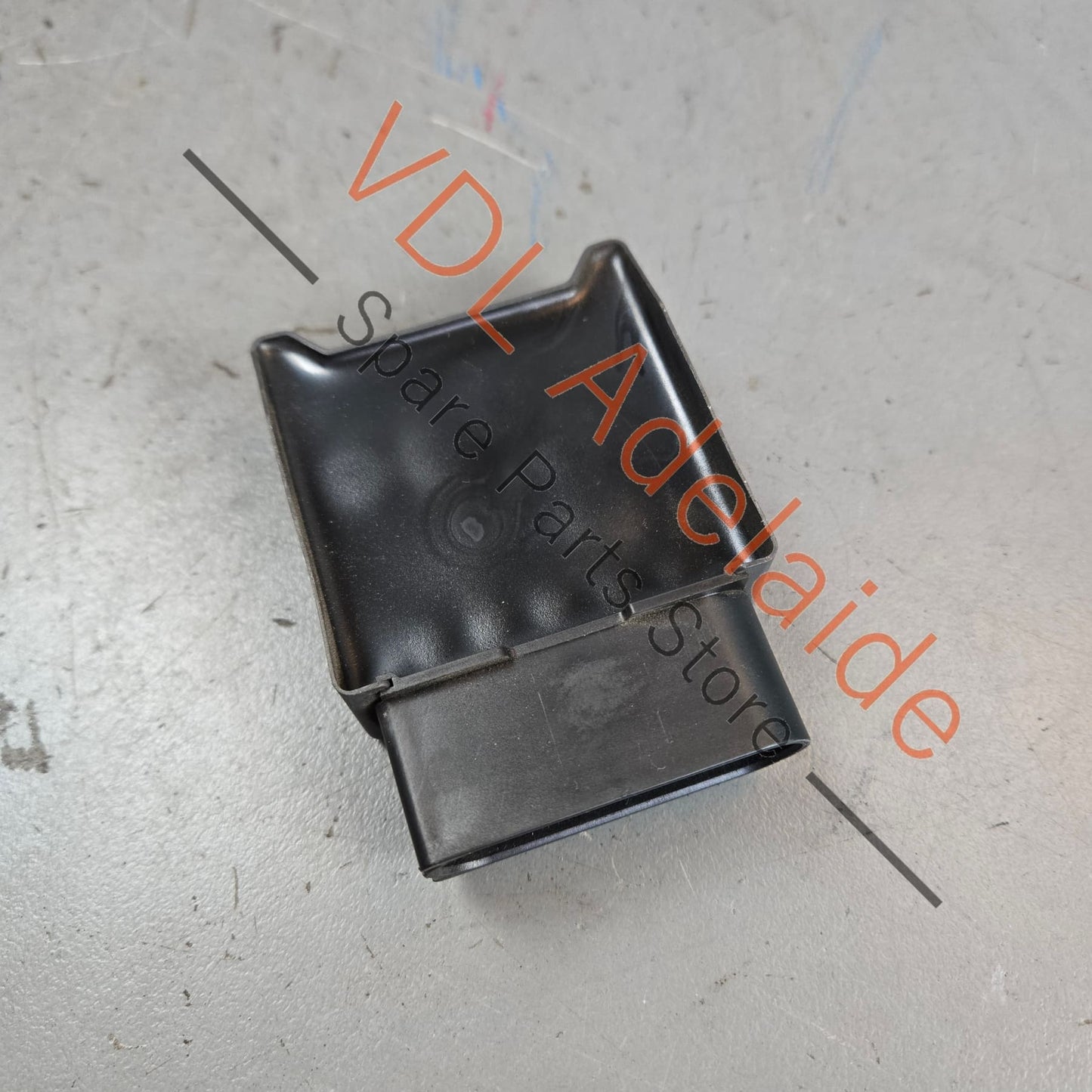 5Q0906093A    Volkswagen VW Golf Mk7 7.5 Fuel Pump Relay Control Module 5Q0906093A 5Q0906093B