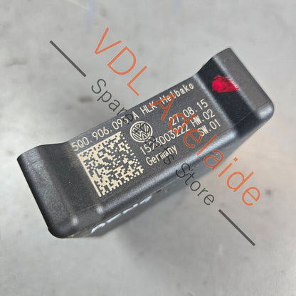 5Q0906093A    Volkswagen VW Golf Mk7 7.5 Fuel Pump Relay Control Module 5Q0906093A 5Q0906093B