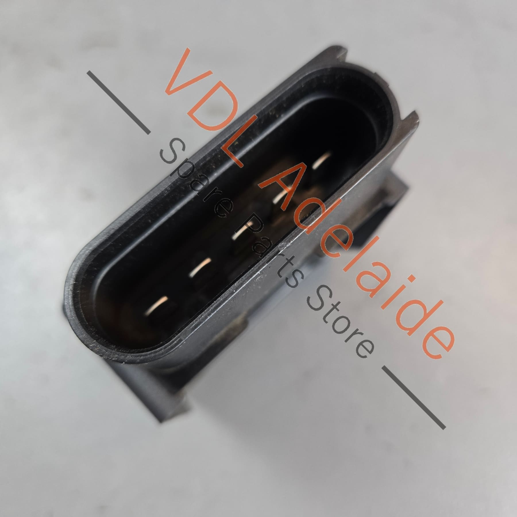 5Q0906093A    Volkswagen VW Golf Mk7 7.5 Fuel Pump Relay Control Module 5Q0906093A 5Q0906093B